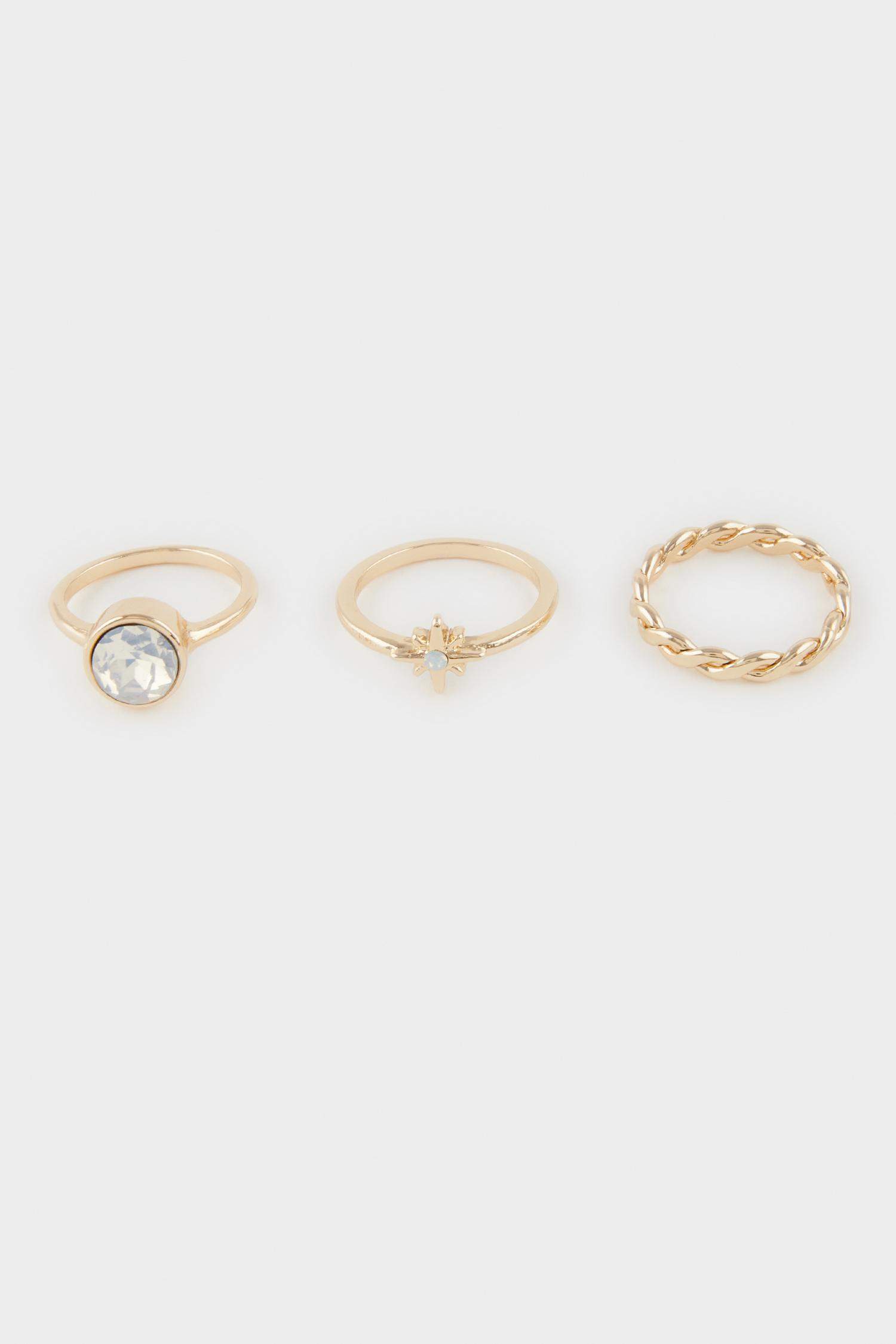 Woman 3 Piece Gold Ring