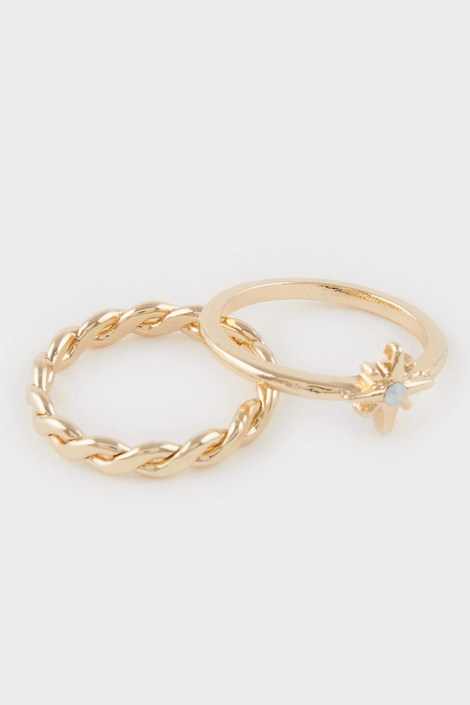 Woman 3 Piece Gold Ring