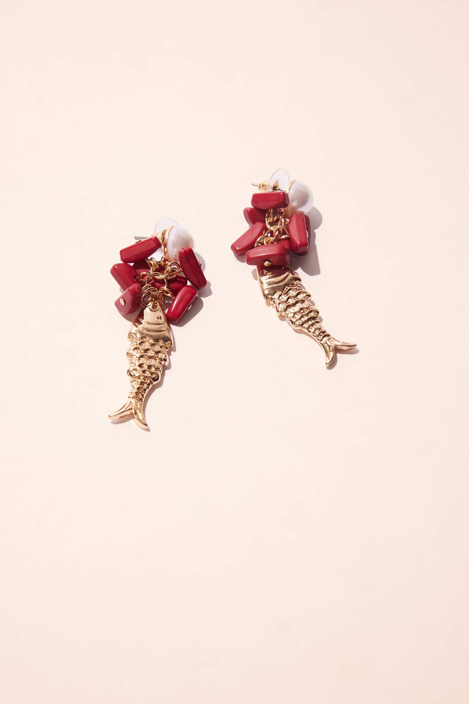 تراجي ذهبي نسائي