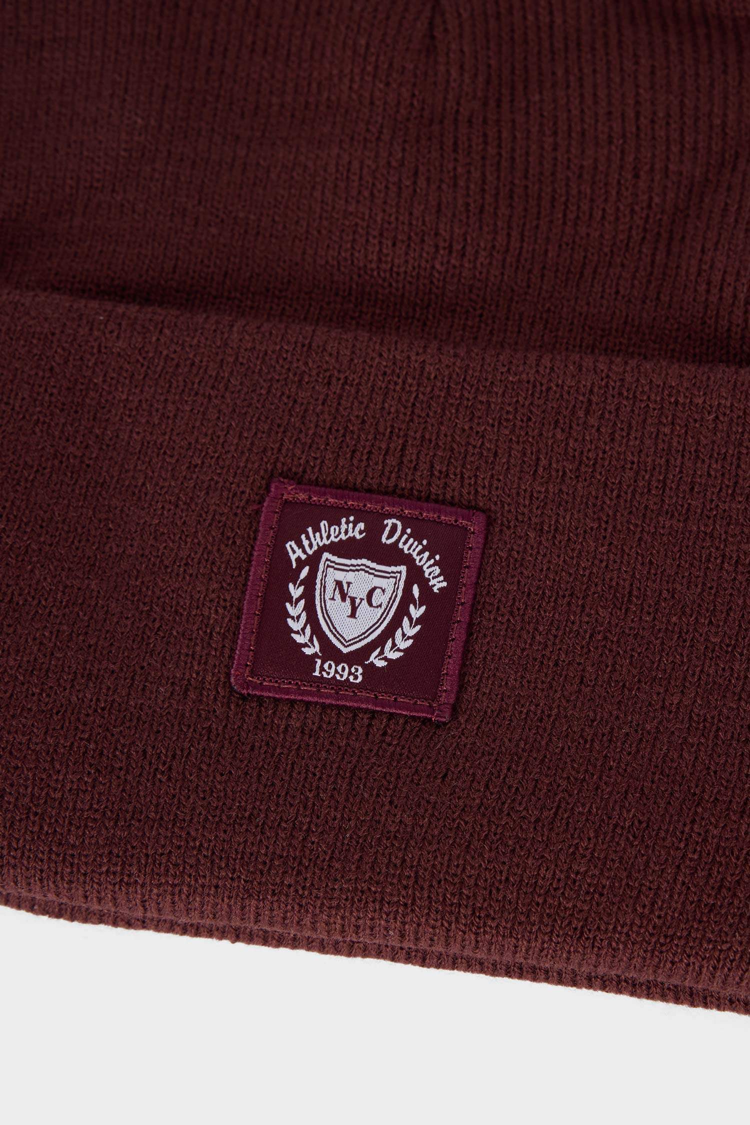 Man Woven Labeled Knit Beanie