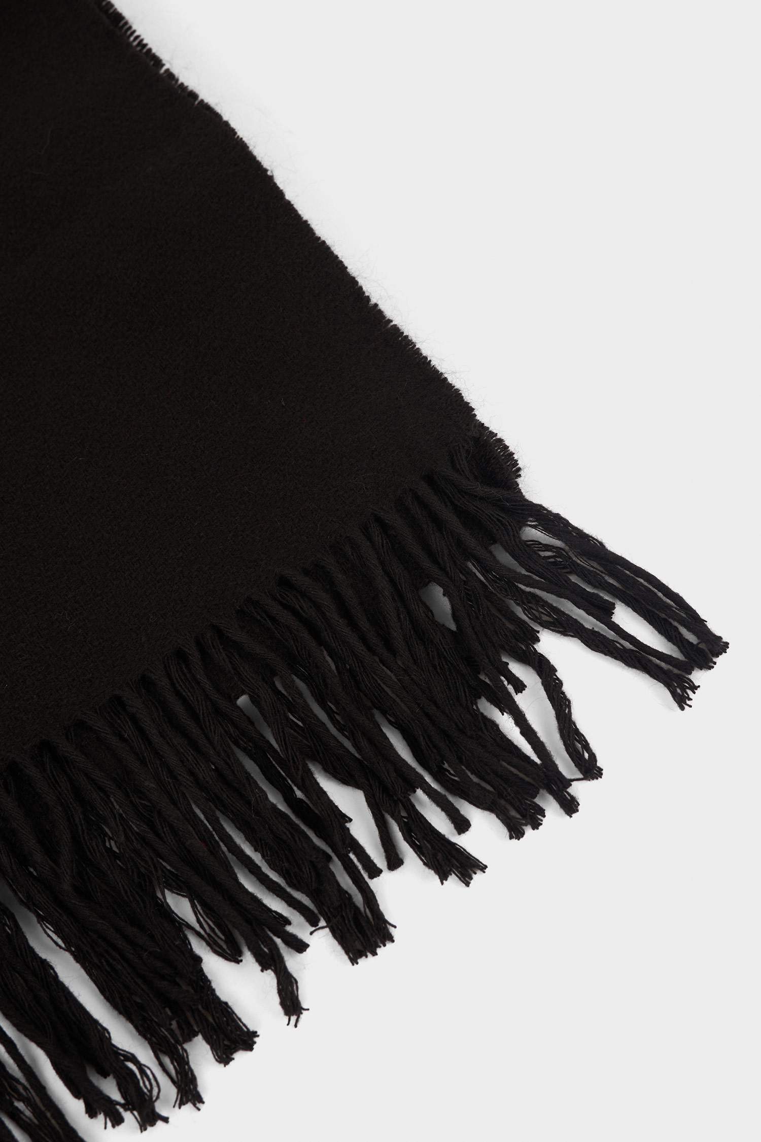 سكارف رجالي بطبعة رأس السنة