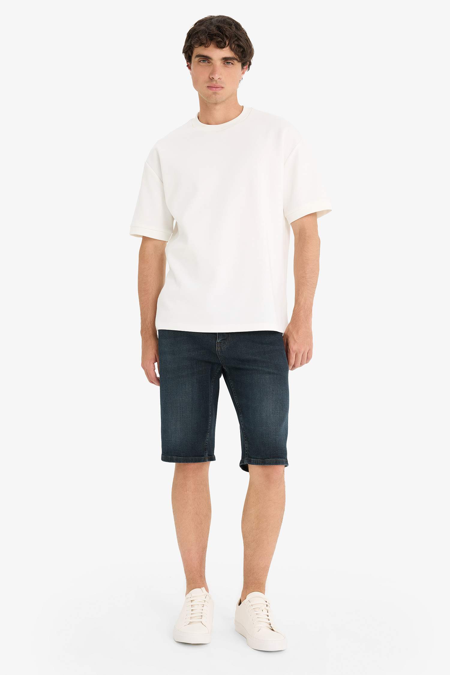 Blue MAN Slim Fit Denim Bermuda Shorts 3371694 | DeFacto