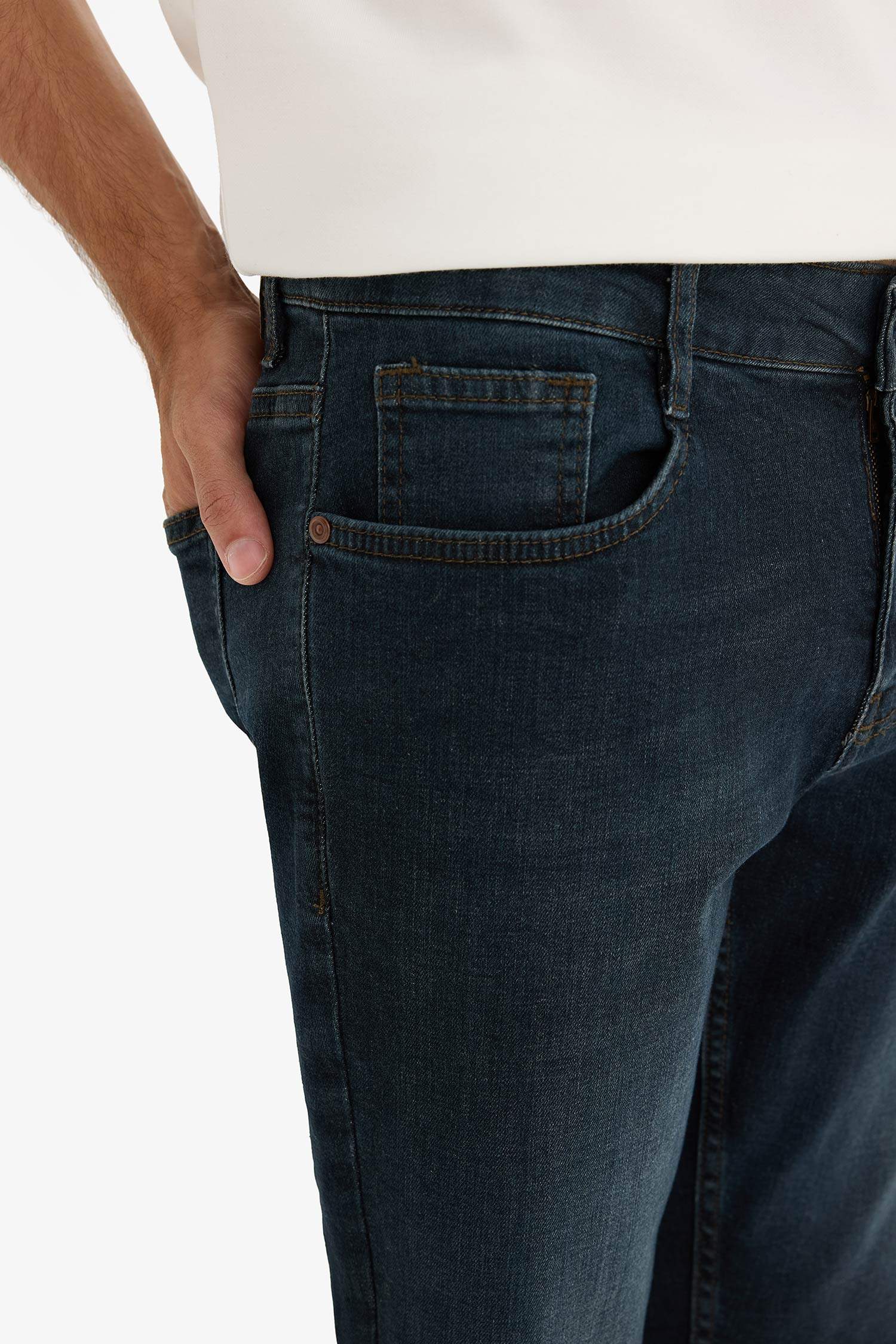 Slim Fit Dar Kesim Jean Bermuda Şort