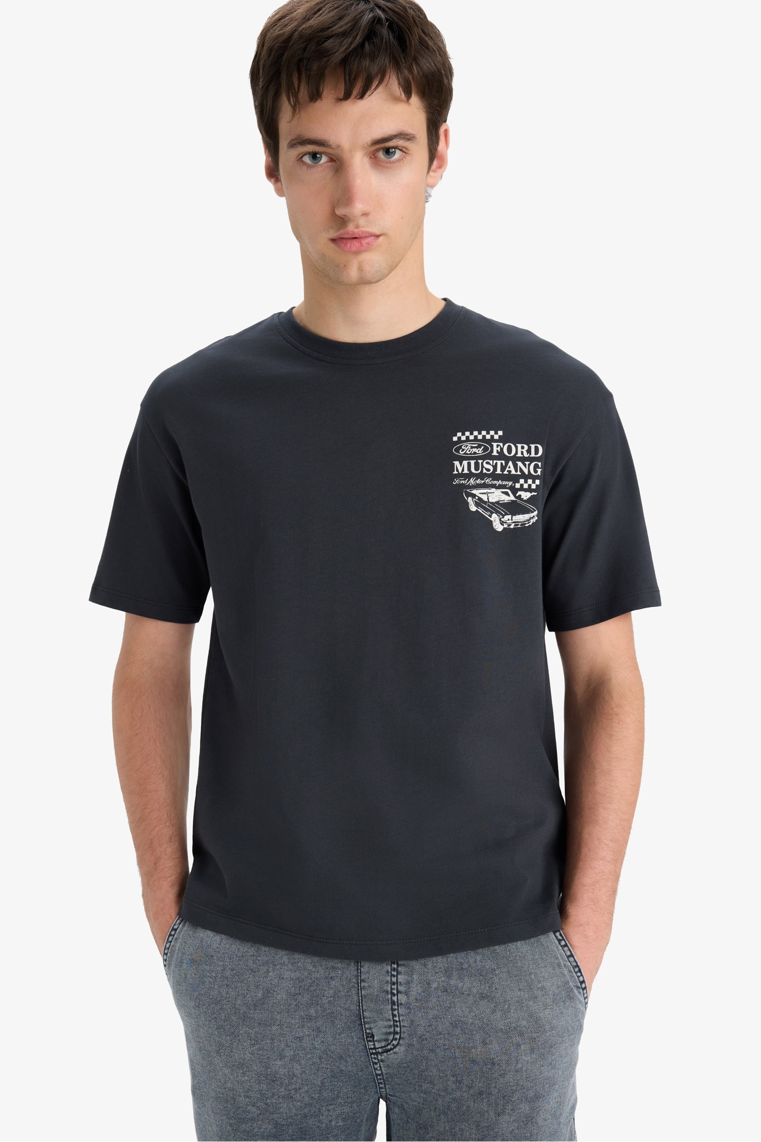 %100 Pamuk Ford Motor Company Boxy Fit Bisiklet Yaka Sırt Baskılı Kısa Kollu Tişört