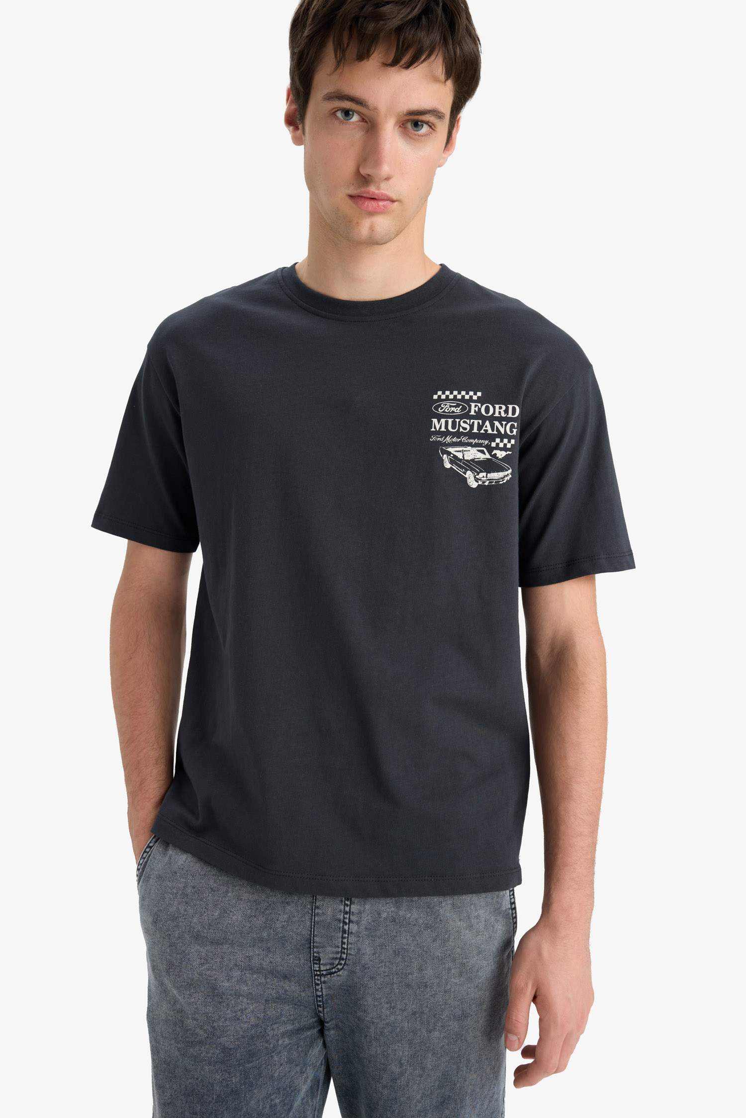 %100 Pamuk Ford Motor Company Boxy Fit Bisiklet Yaka Sırt Baskılı Kısa Kollu Tişört