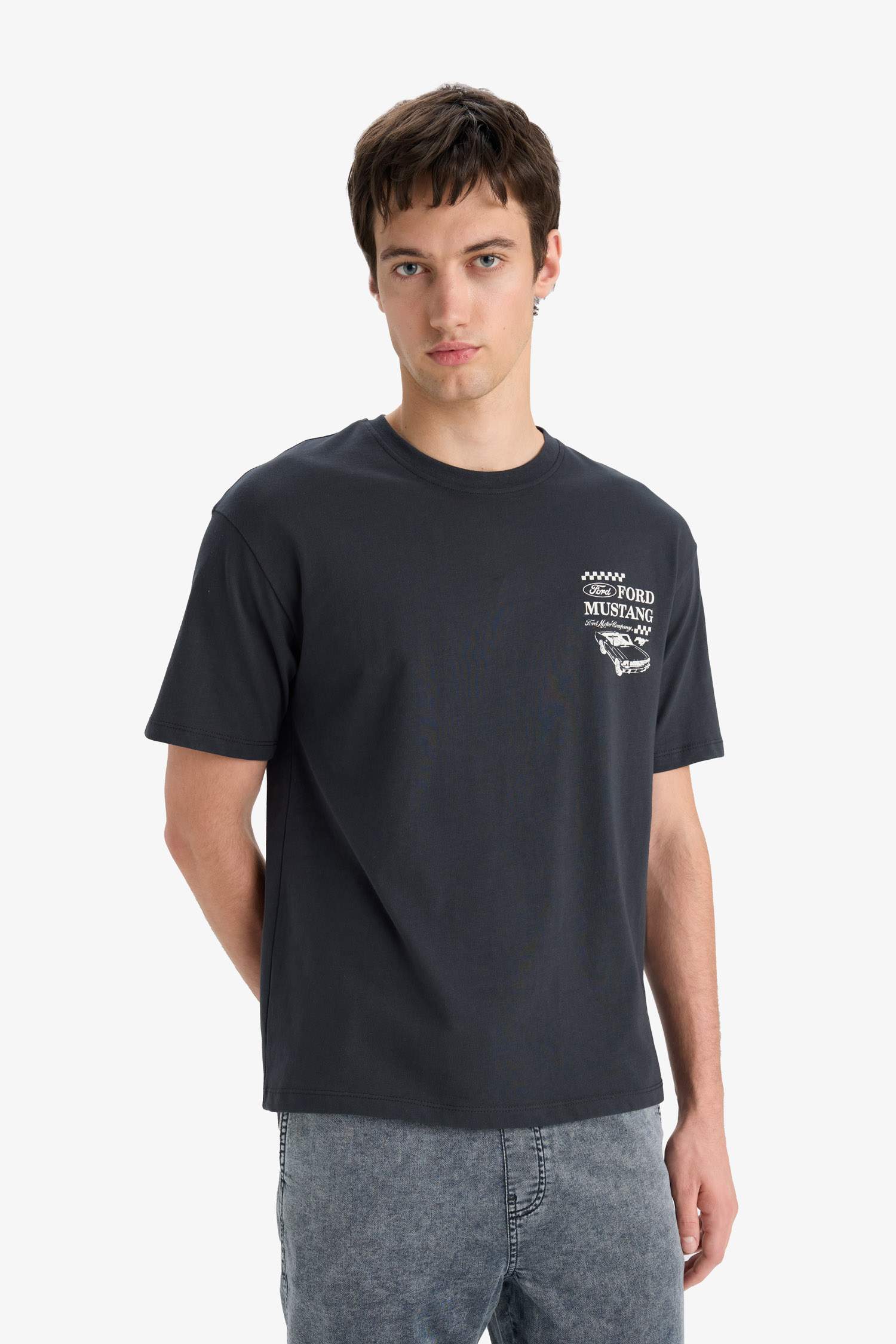 %100 Pamuk Ford Motor Company Boxy Fit Bisiklet Yaka Sırt Baskılı Kısa Kollu Tişört