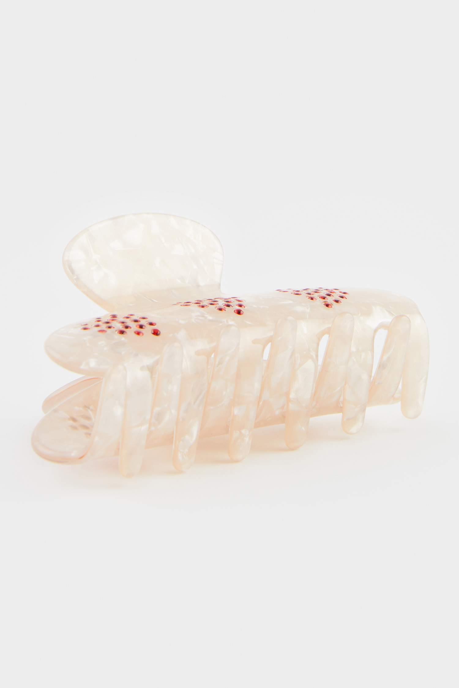 مشبك شعر بتأثير صدفي بنقش قلوب نسائي