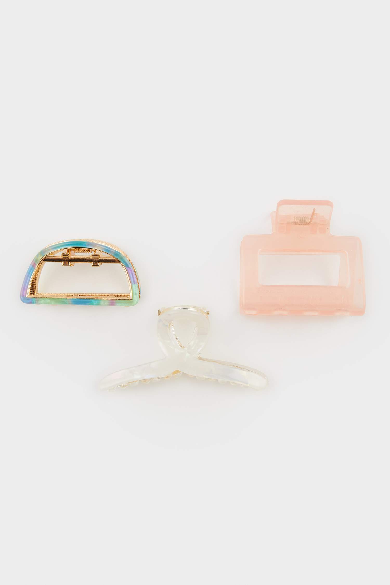 Woman 3 Piece Latch Clasp