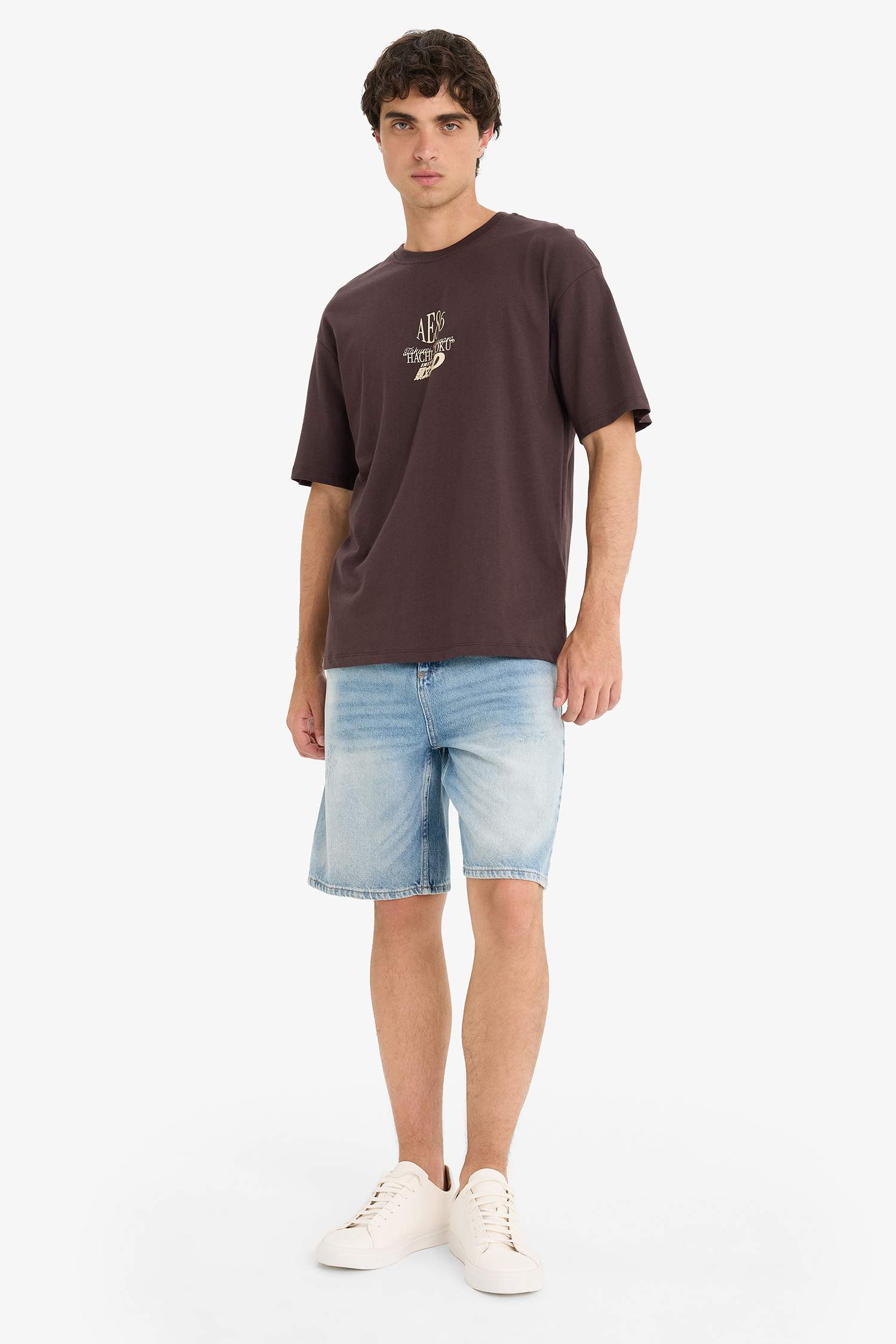 Boxy Fit Crew Neck Printed Short Sleeve T-Shirt