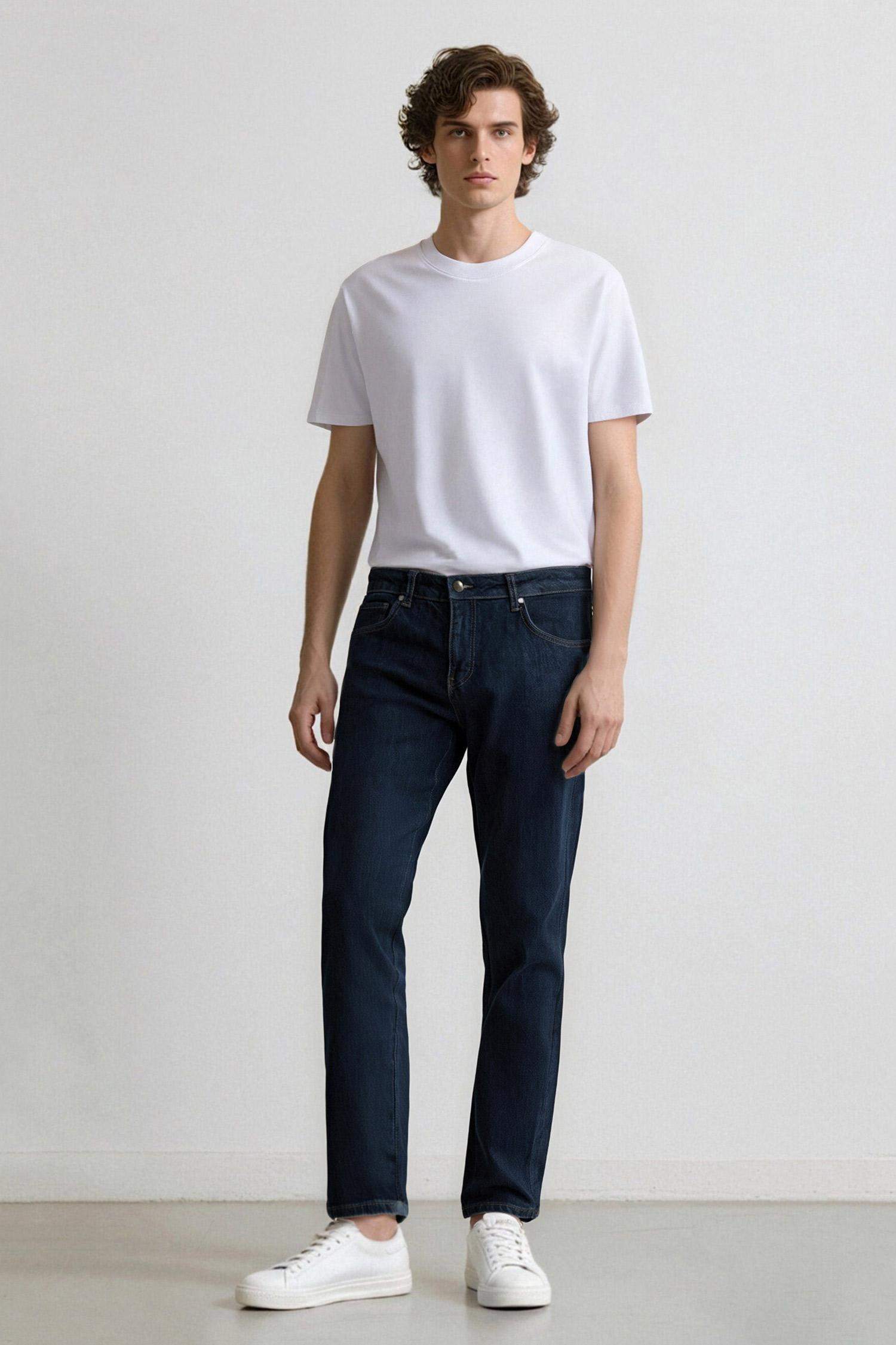 سروال جينز عادي بقصة مستقيمة