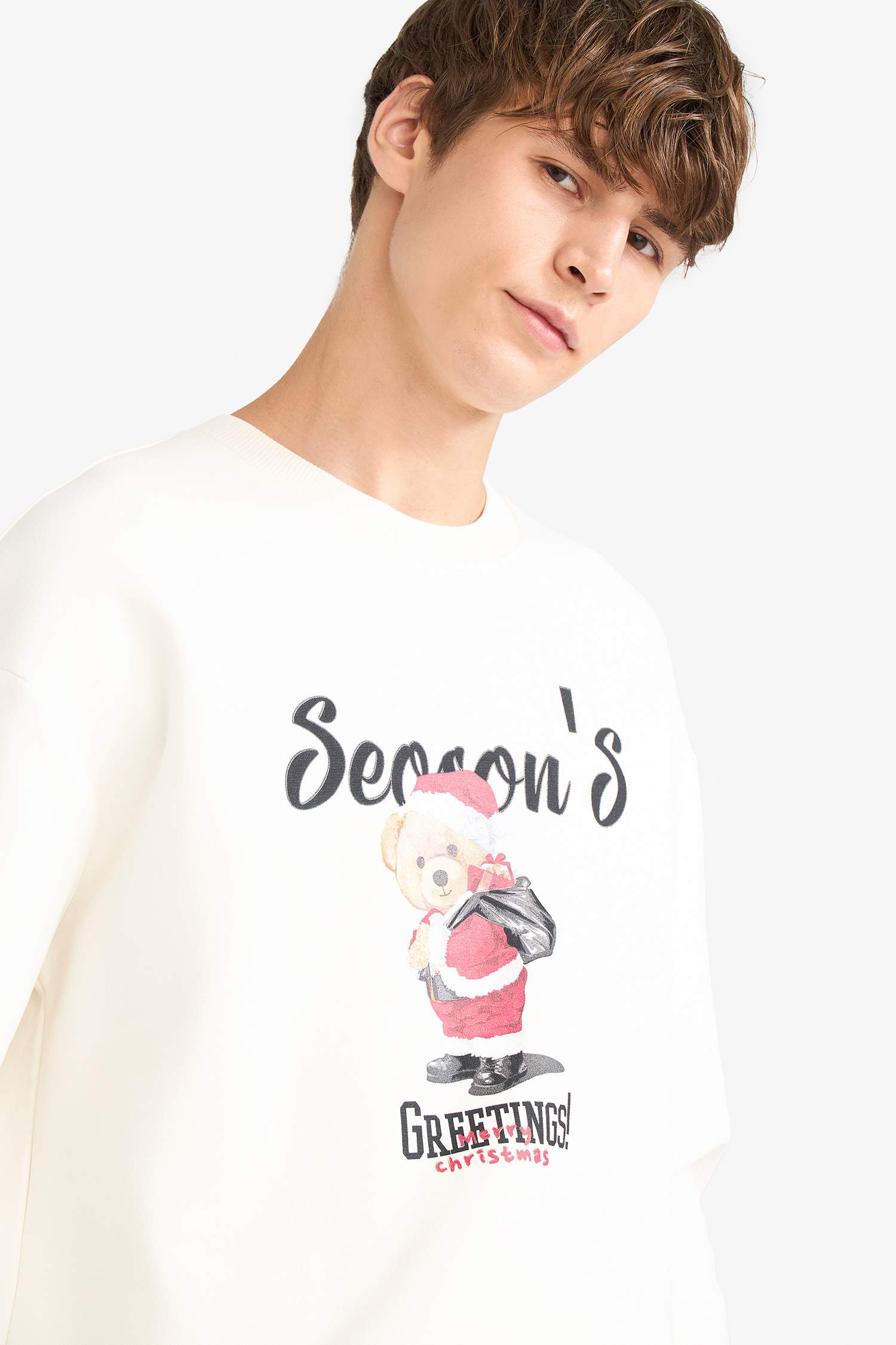 سويت شيرت مطبوع أوفر سايز بياقة مستديرة