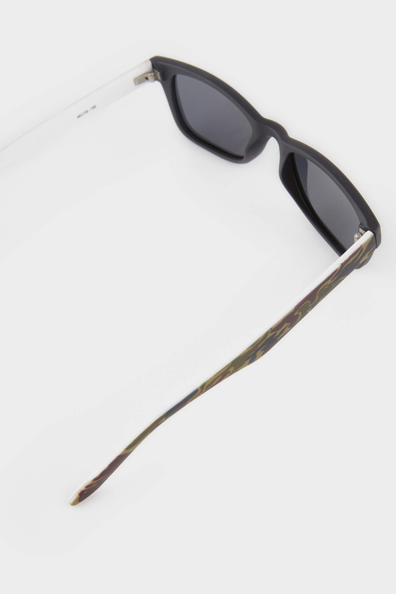 Erkek Çocuk Yuvarlak Renkli Plastik Çerçeve Siyah Cam Polarize Güneş Gözlüğü