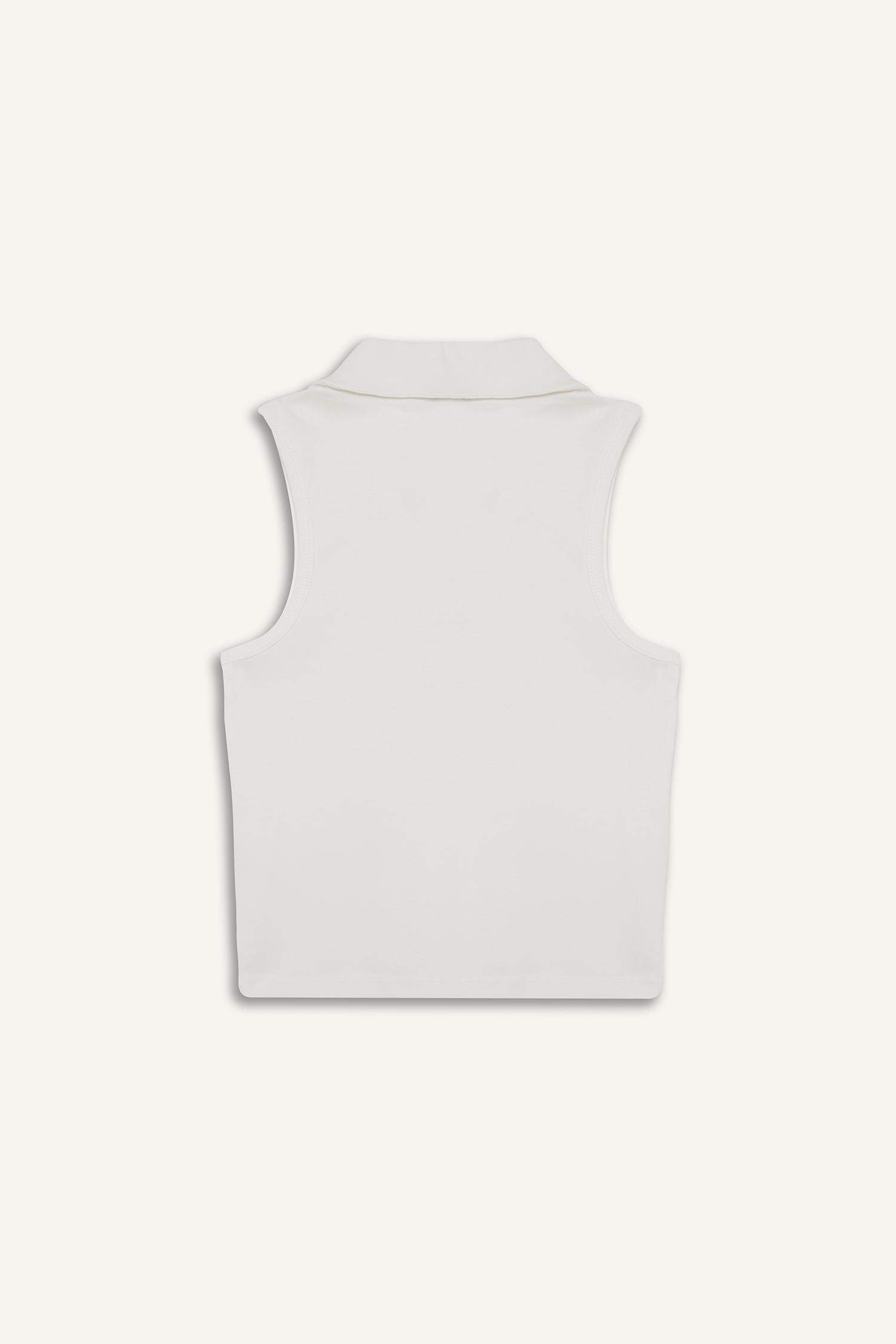 بلوزة كت سليم فيت وياقة بولو