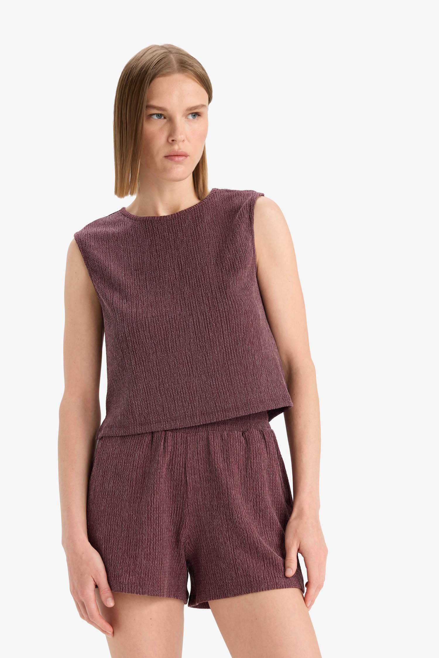 Débardeur boxy en tissu froissé à col rond