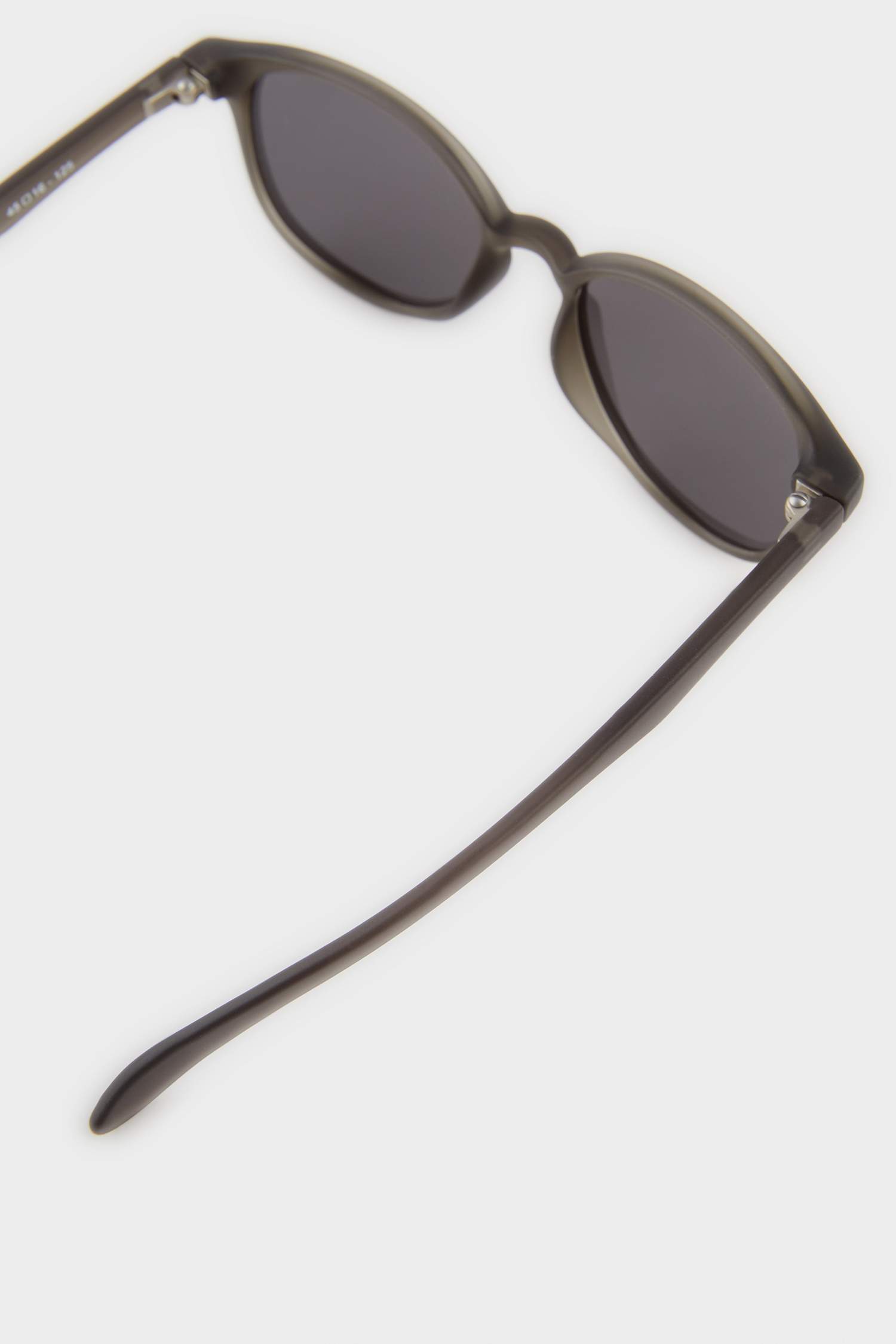 Erkek Çocuk Yuvarlak Siyah Plastik Çerçeve Siyah Cam Polarize Güneş Gözlüğü