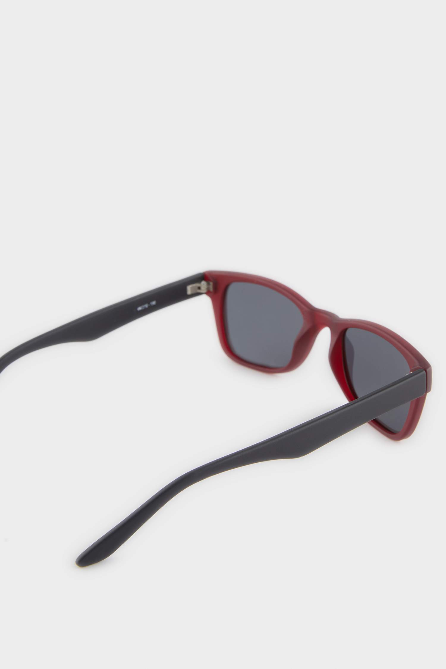 Erkek Çocuk Yuvarlak Bordo Plastik Çerçeve Siyah Cam Polarize Güneş Gözlüğü