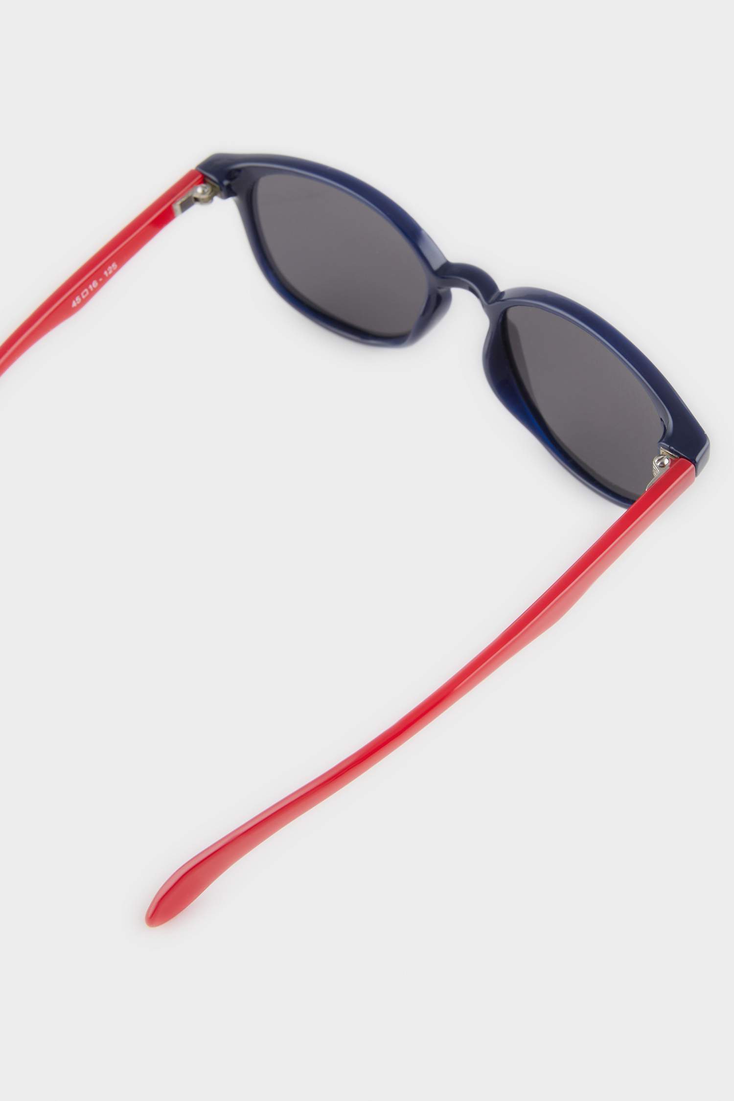 Erkek Çocuk Yuvarlak Renkli Plastik Çerçeve Siyah Cam Polarize Güneş Gözlüğü