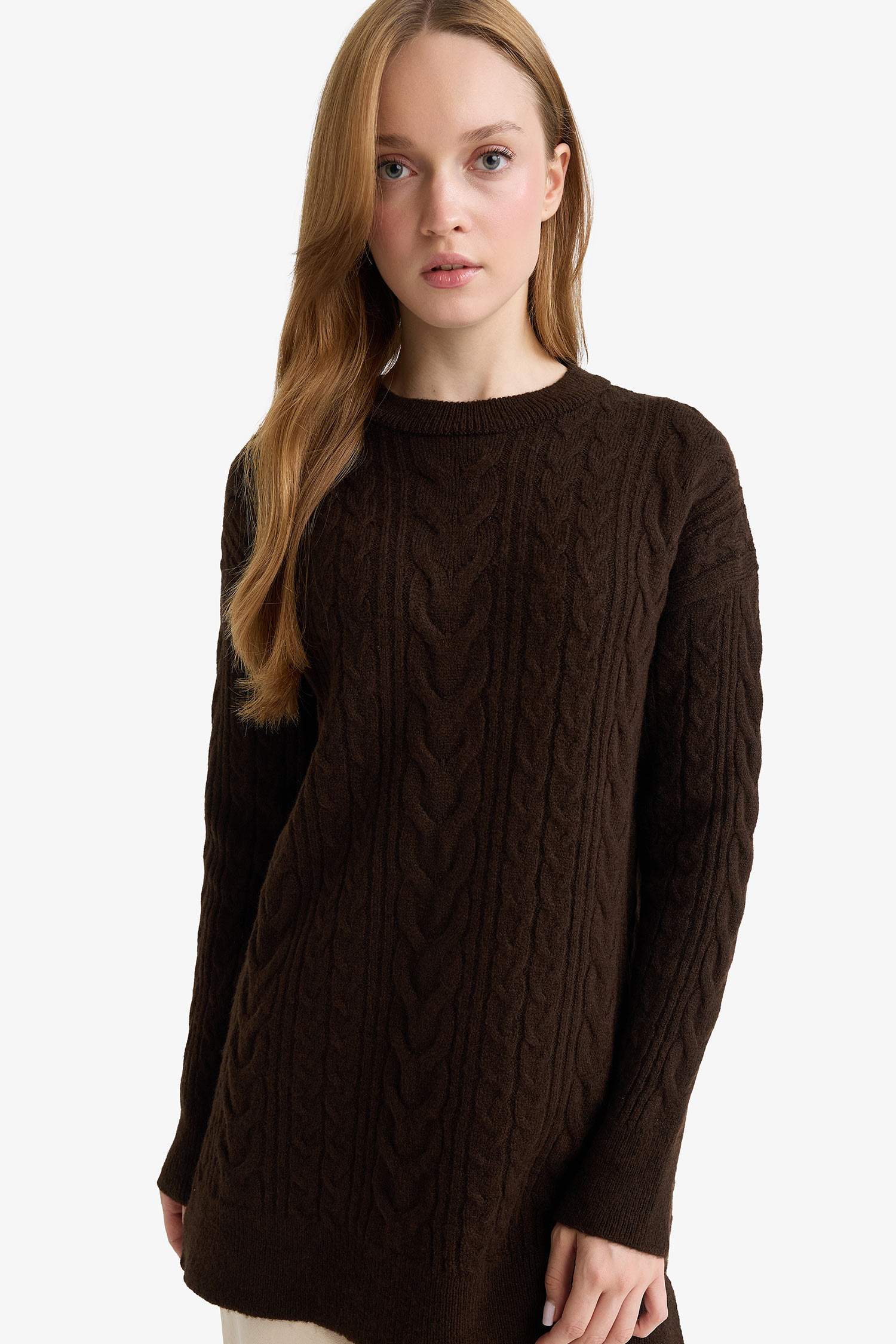 تونيك تريكو قصة مريحة بياقة مستديرة