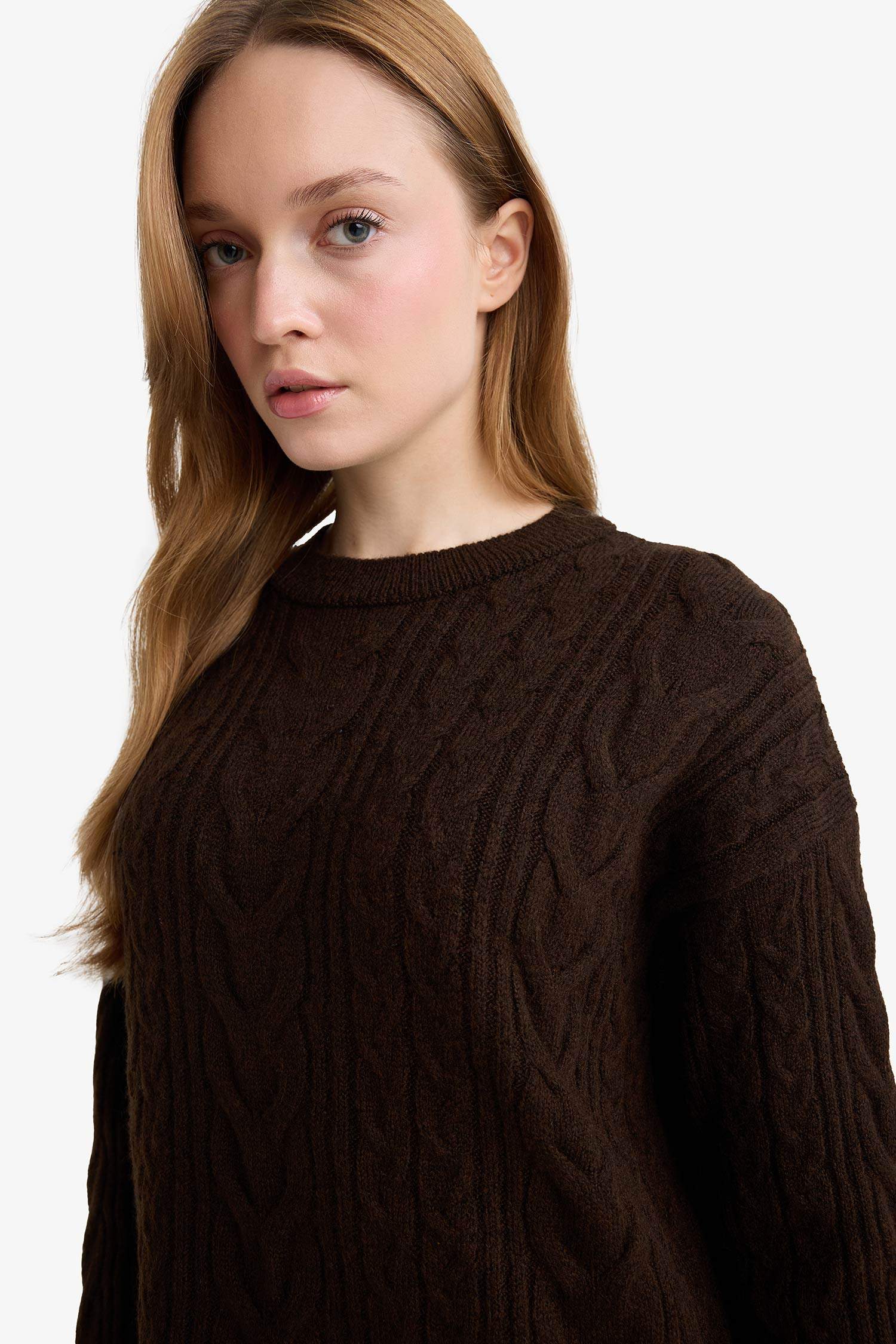 تونيك تريكو قصة مريحة بياقة مستديرة