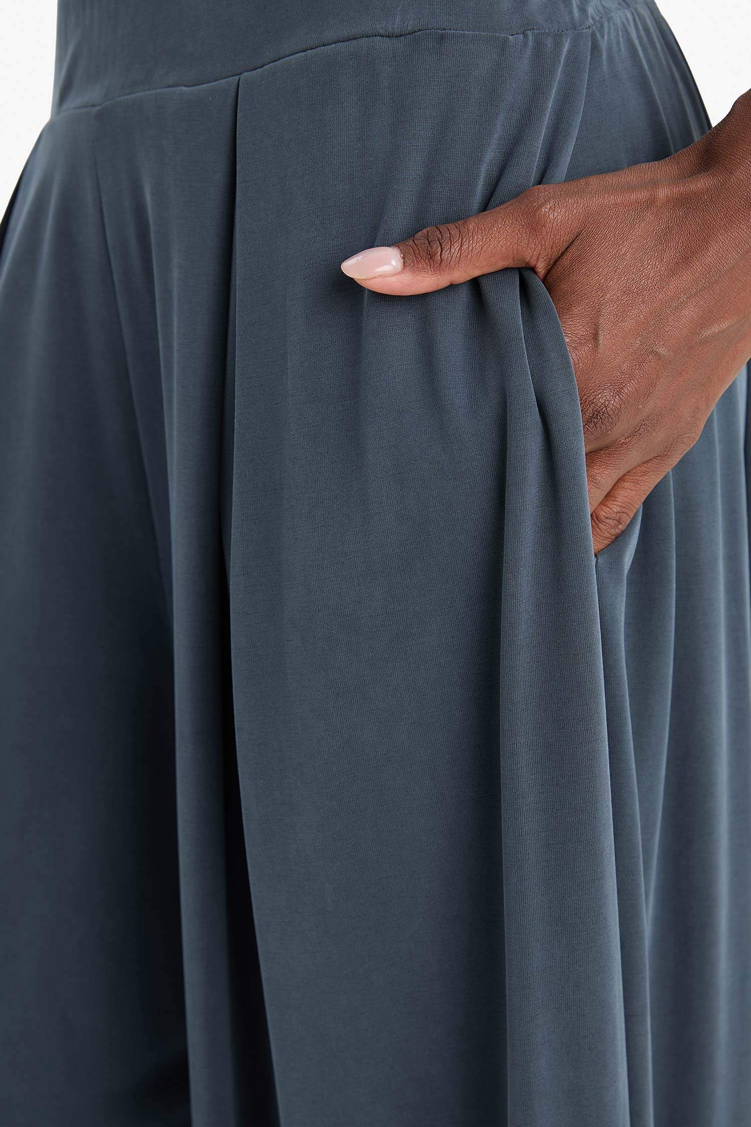 بنطرون رياضي اوفر سايز انكيل من DeFactoFit