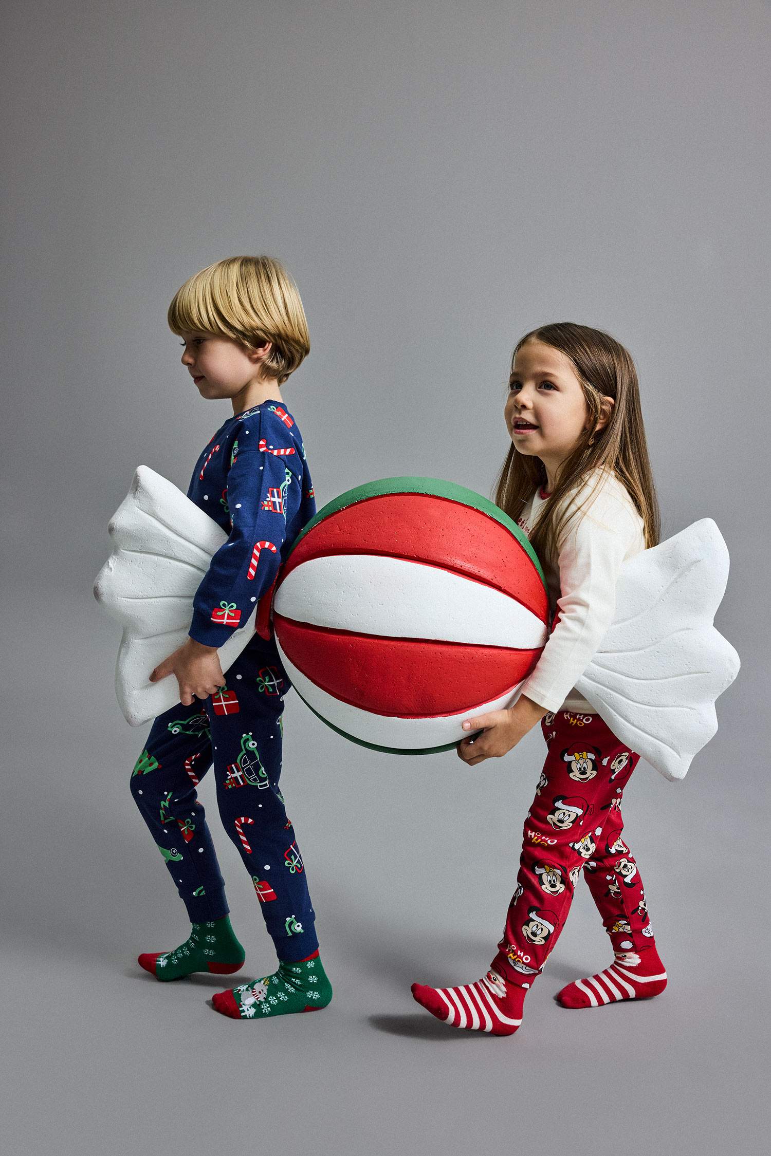 سيت بجامة بيبي بناتي من ديزني ميكي وميني - قطعتين