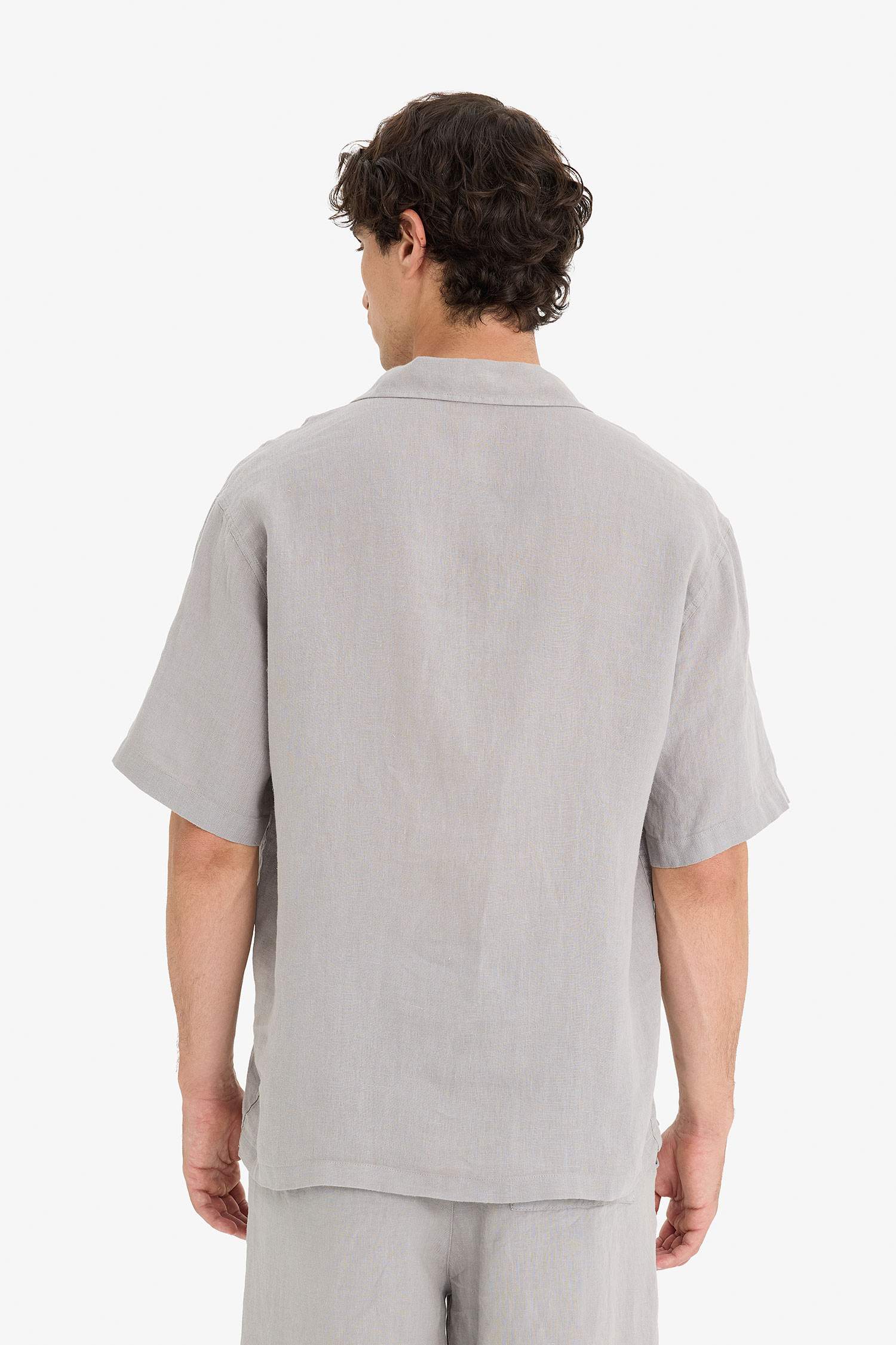%100 Keten Relax Fit Apaş Yaka Kısa Kollu Gömlek