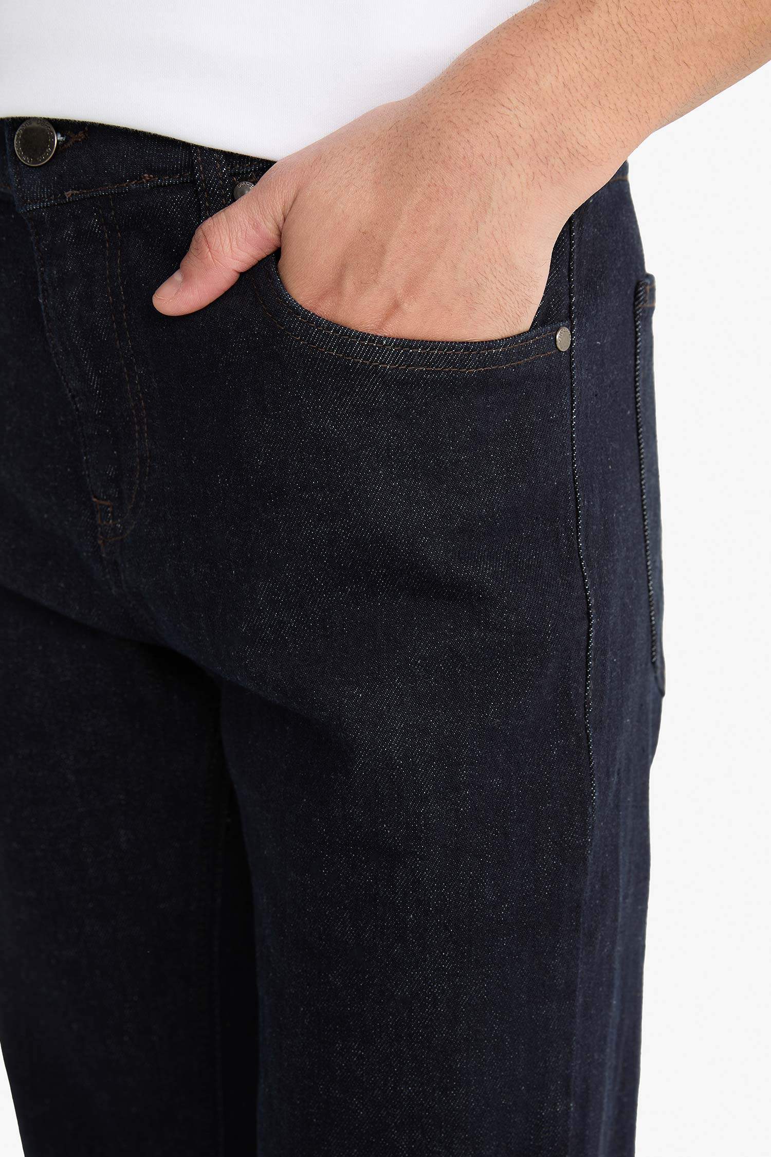 Sergio Regular Fit Regular Waist Jeans