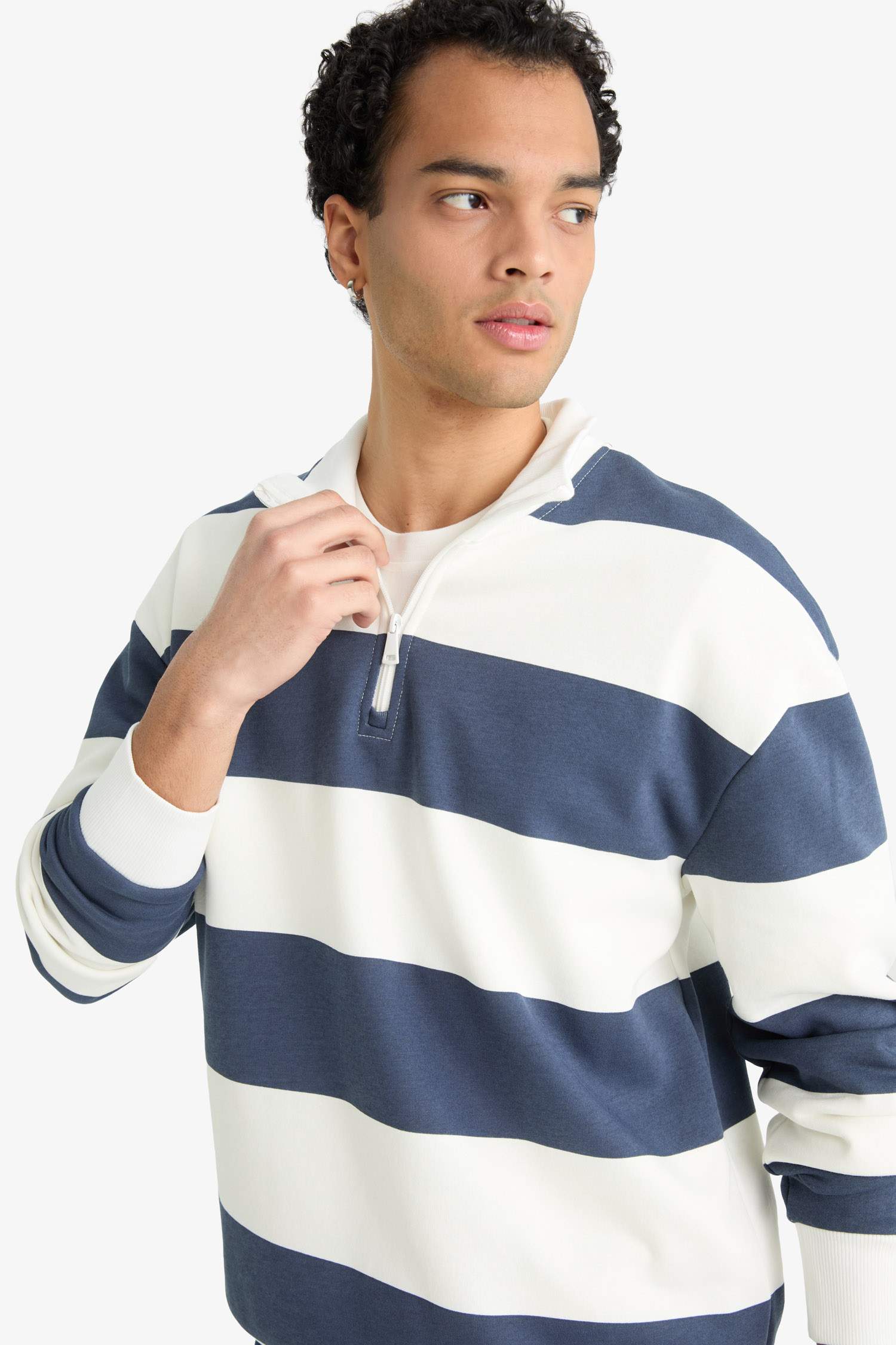 Sweatshirt boxy rayé à col montant et demi-zip