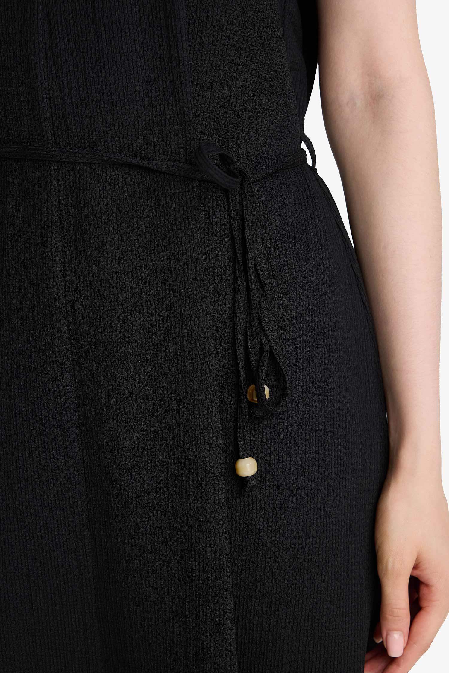 Regular Fit V Yaka Kolsuz Siyah Midi Elbise