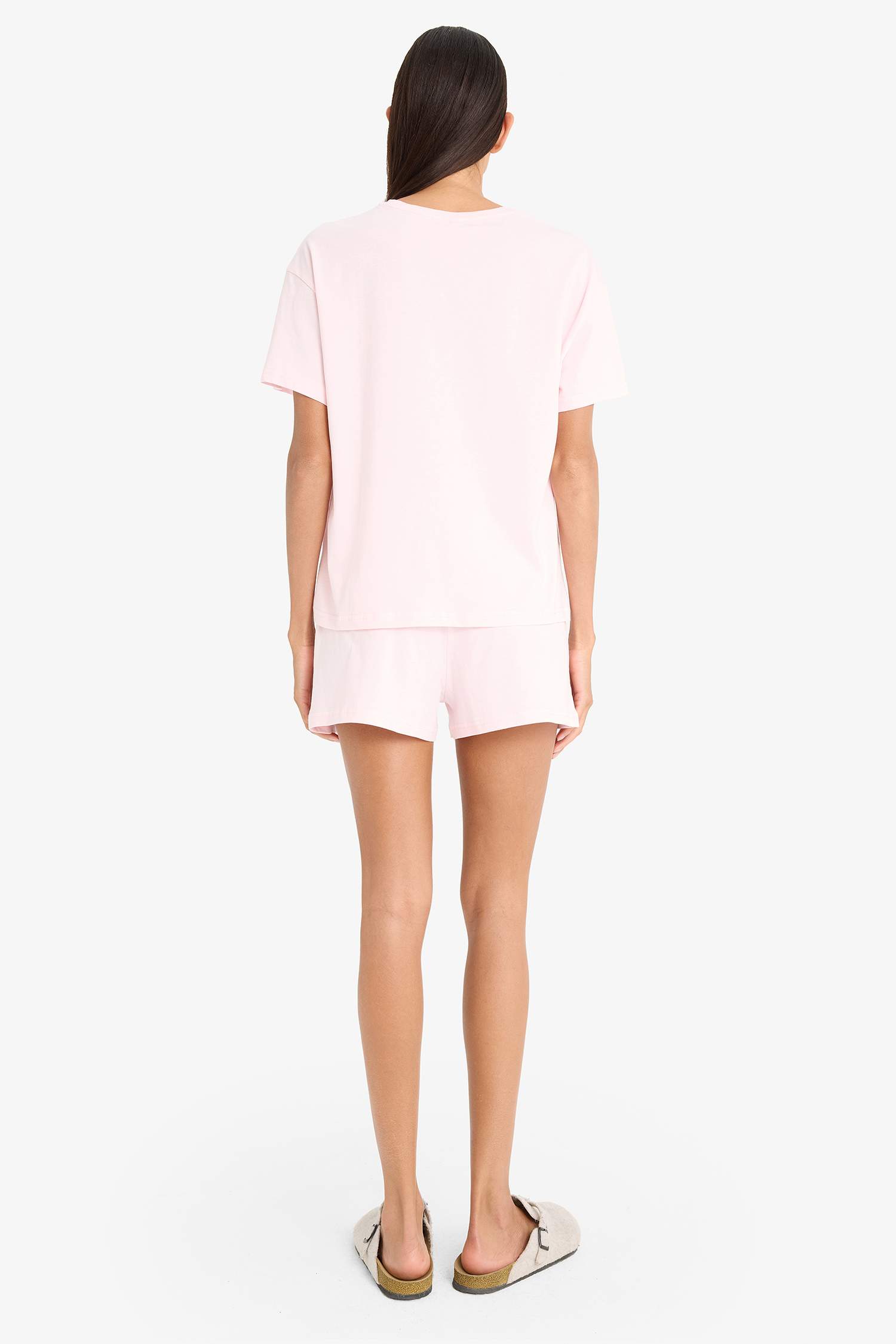 Pijama Takımı Kısa Kollu Üst Beli Lastikli Şort-Fall in Love