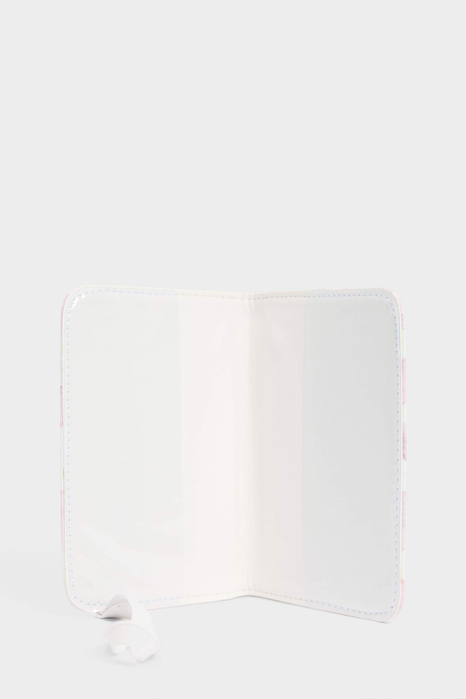 Kadın Kalp Desenli Suni Deri Pasaportluk ve Valiz İsimliği Set