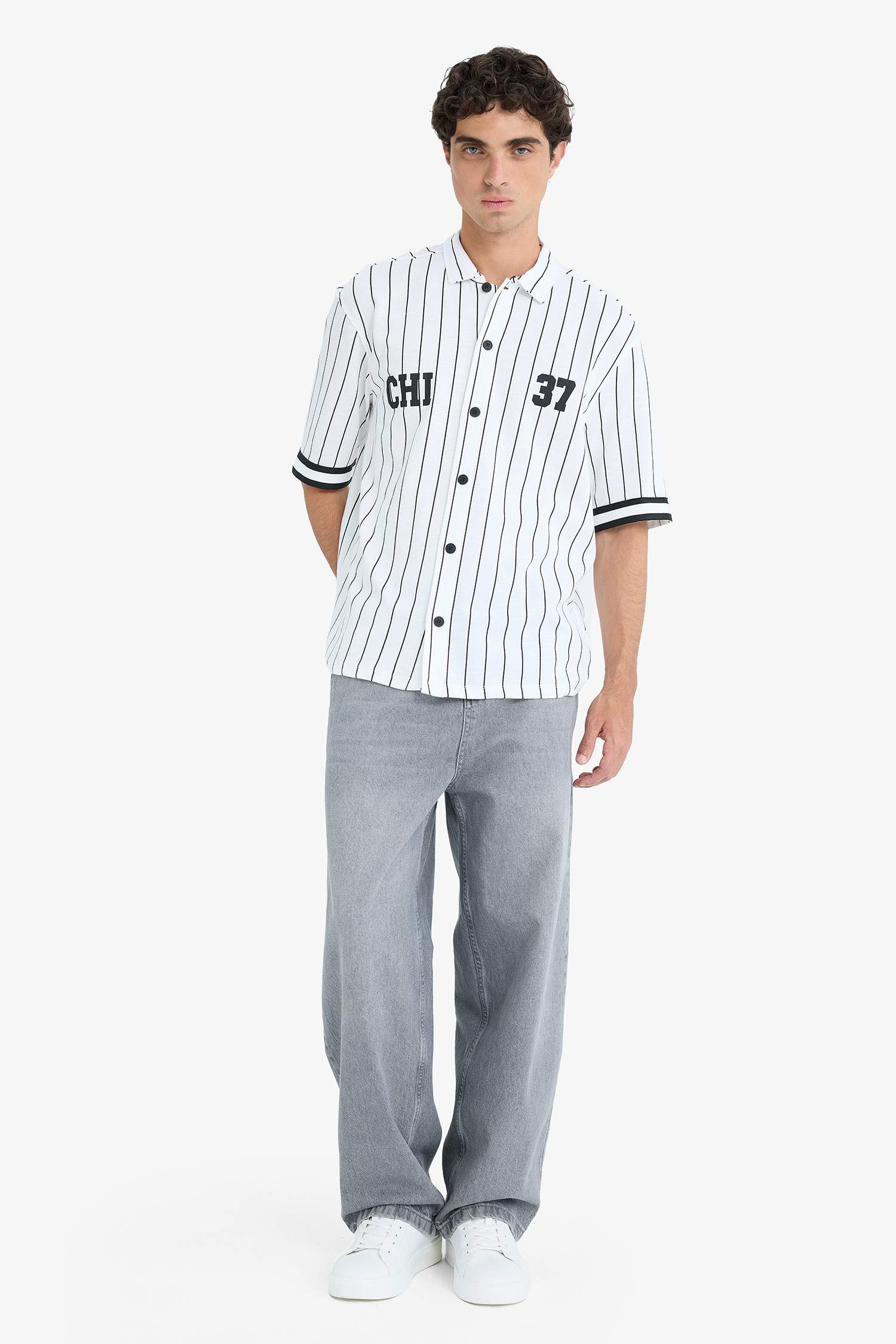 Relax Fit Polo Yaka Baskılı Kısa Kollu Gömlek