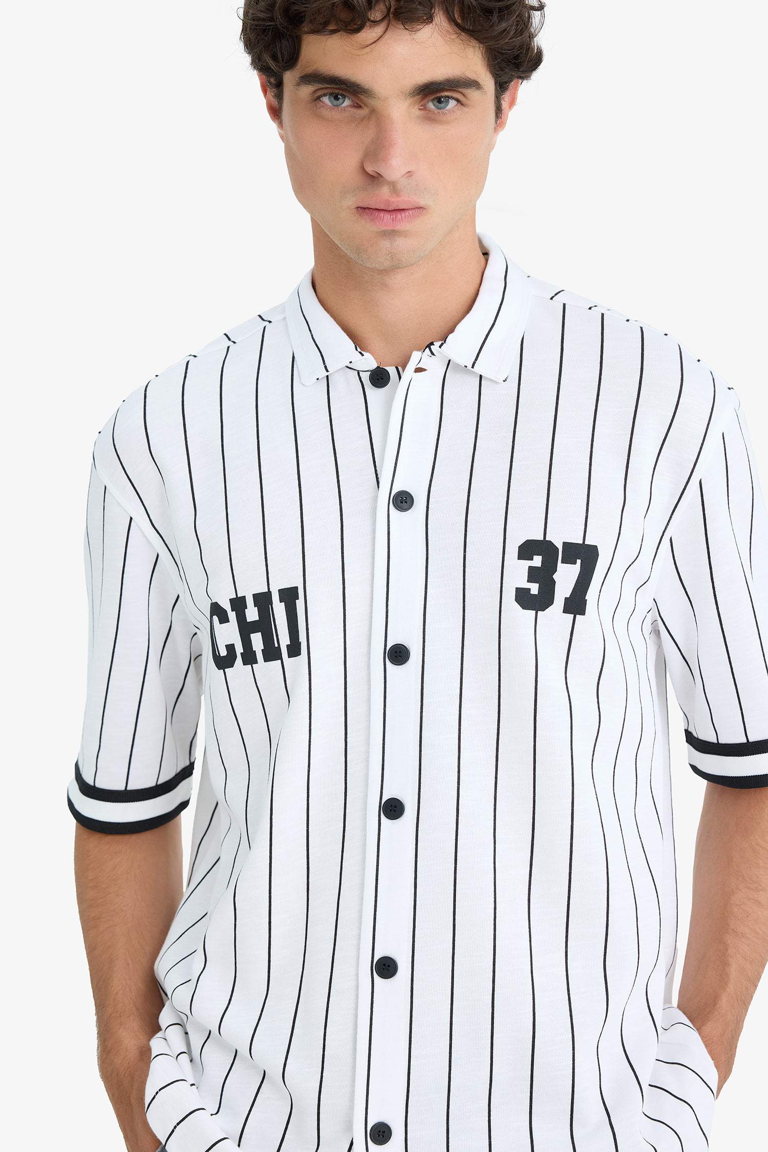 Relax Fit Polo Yaka Baskılı Kısa Kollu Gömlek