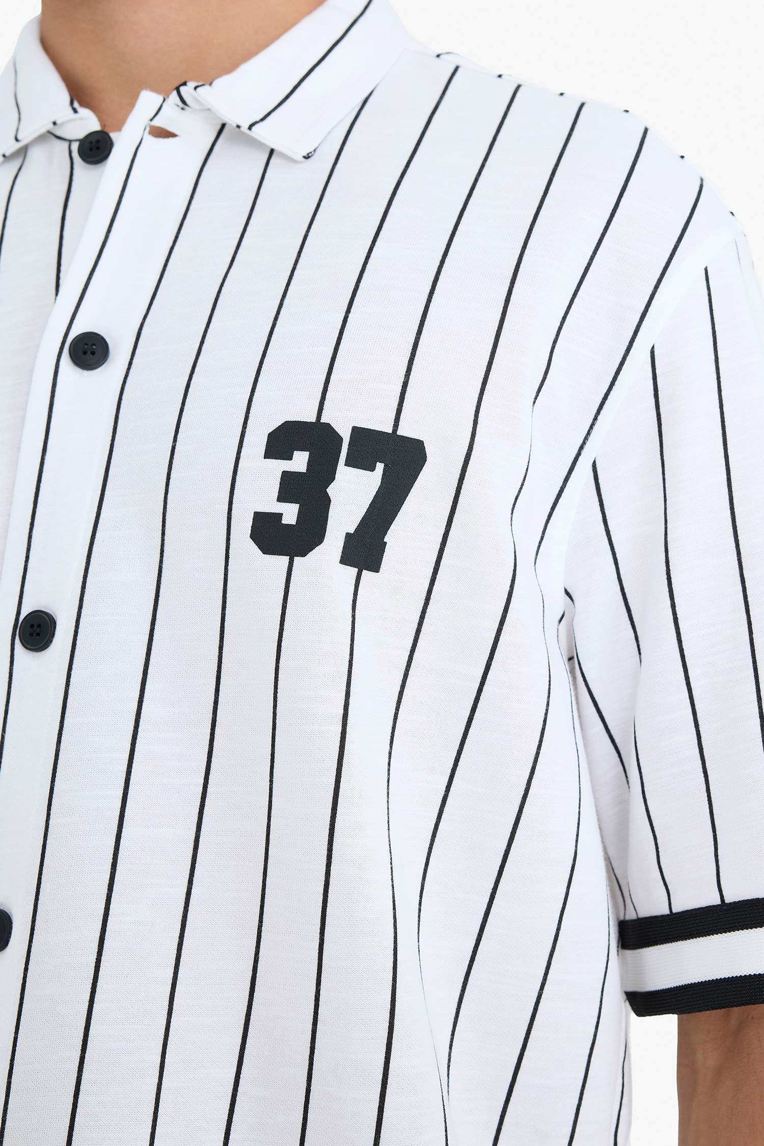 Relax Fit Polo Yaka Baskılı Kısa Kollu Gömlek