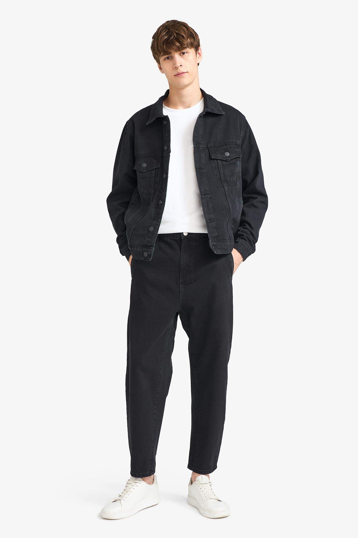 جاكيت جينز قصة عادية