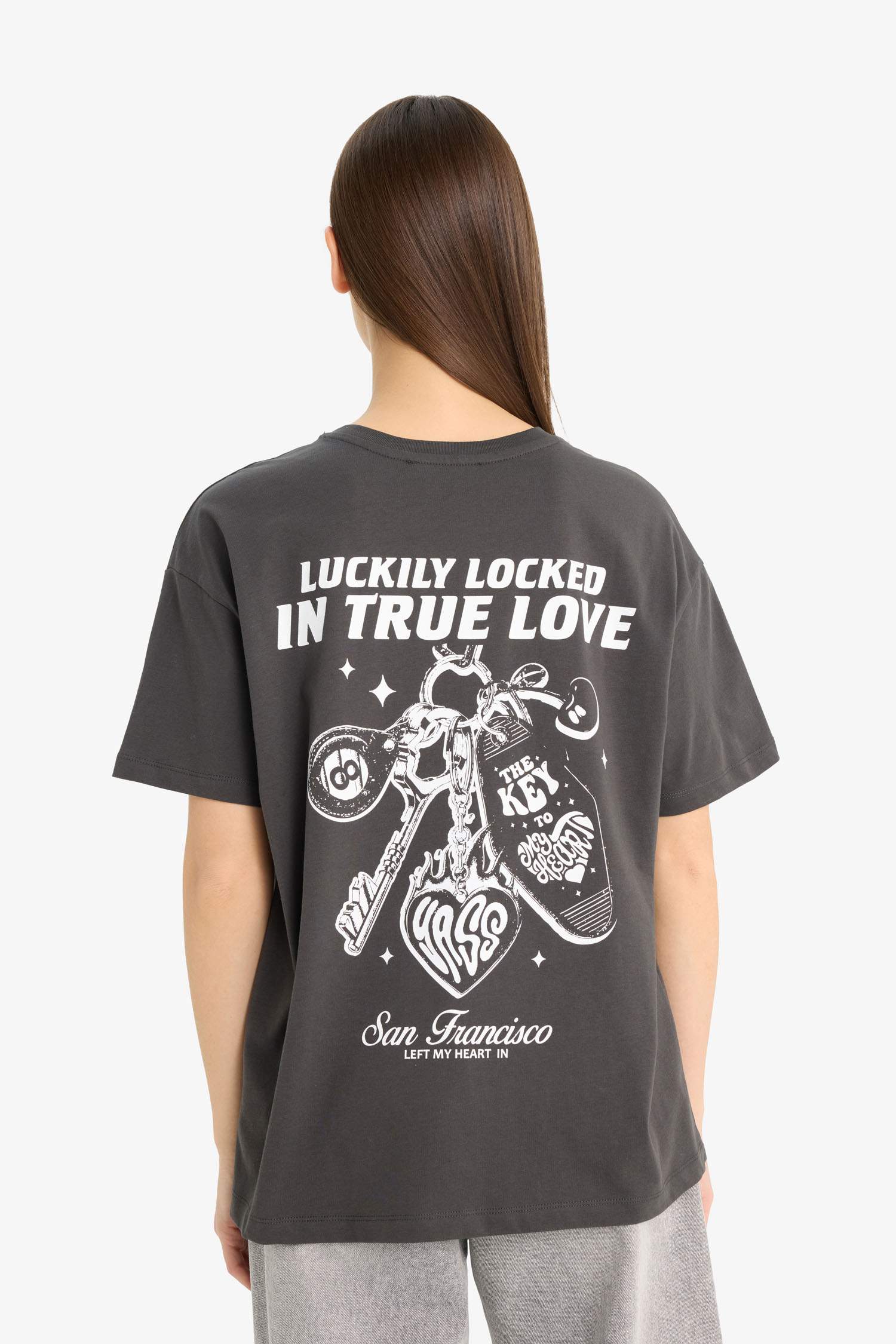 تيشيرت نص ردن اوفرسايز مطبوع قصة عادية بياخة مستديرة