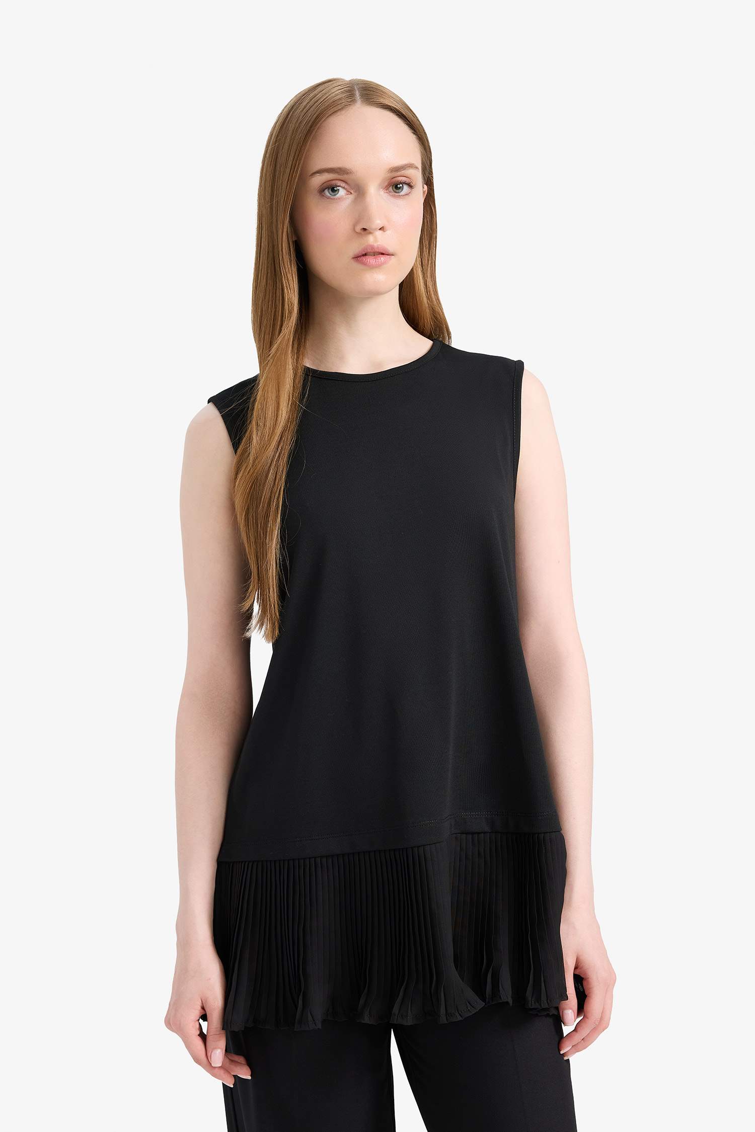 Regular Fit Crew Neck Basic Sleeveless Tunic