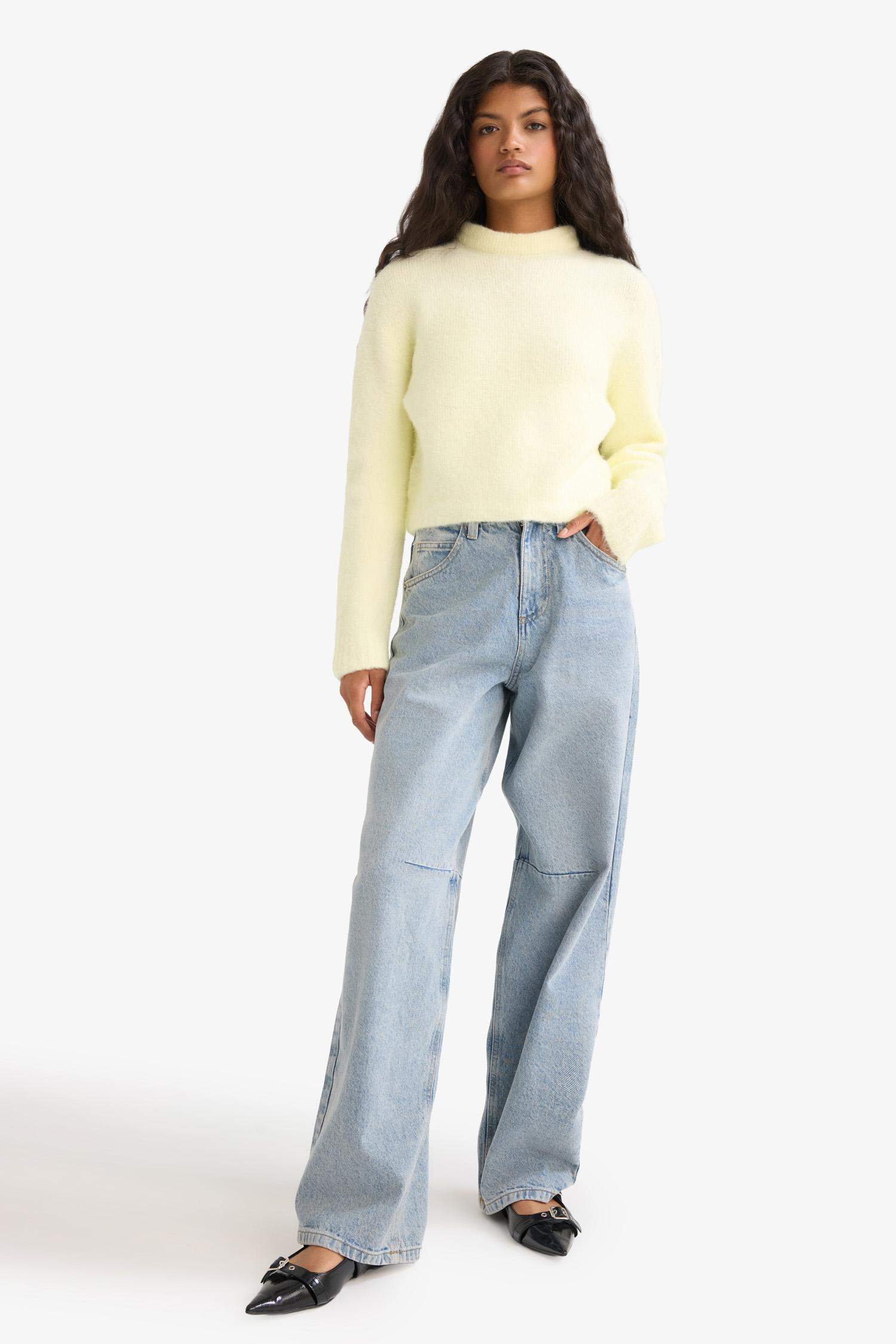 Regular Fit Yarım Balıkçı Yaka Triko Kazak