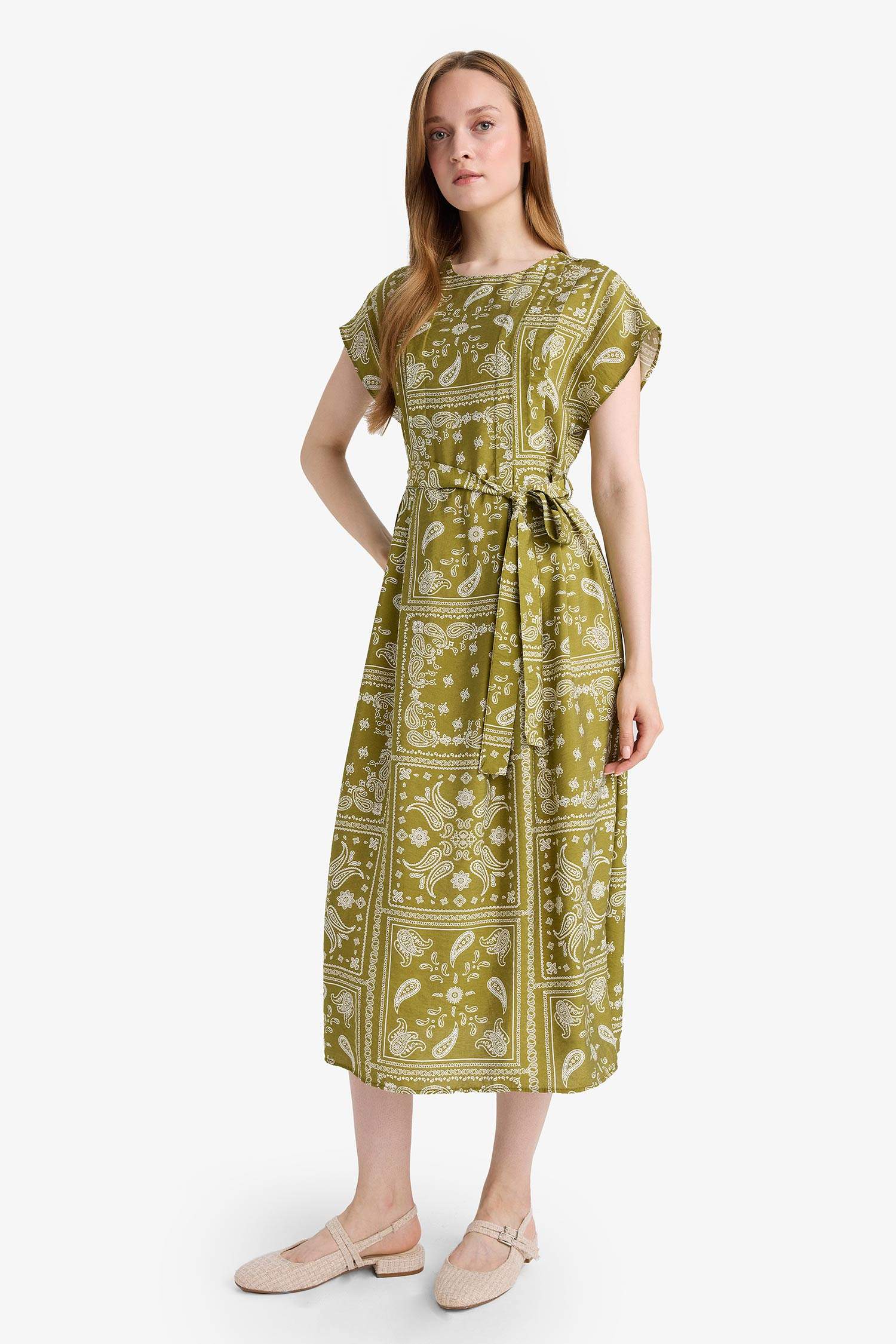 A Kesim Yuvarlak Yaka Desenli Kısa Kollu Midi Elbise