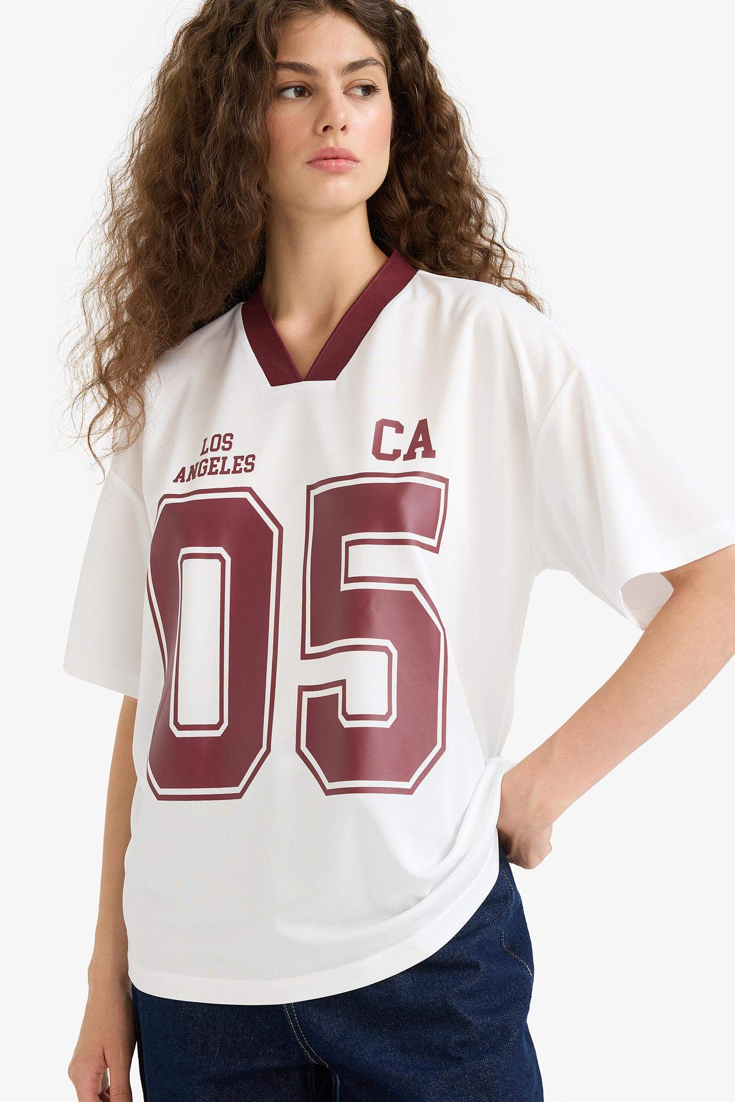 تيشيرت نص ردن اوفر سايز بياخة V