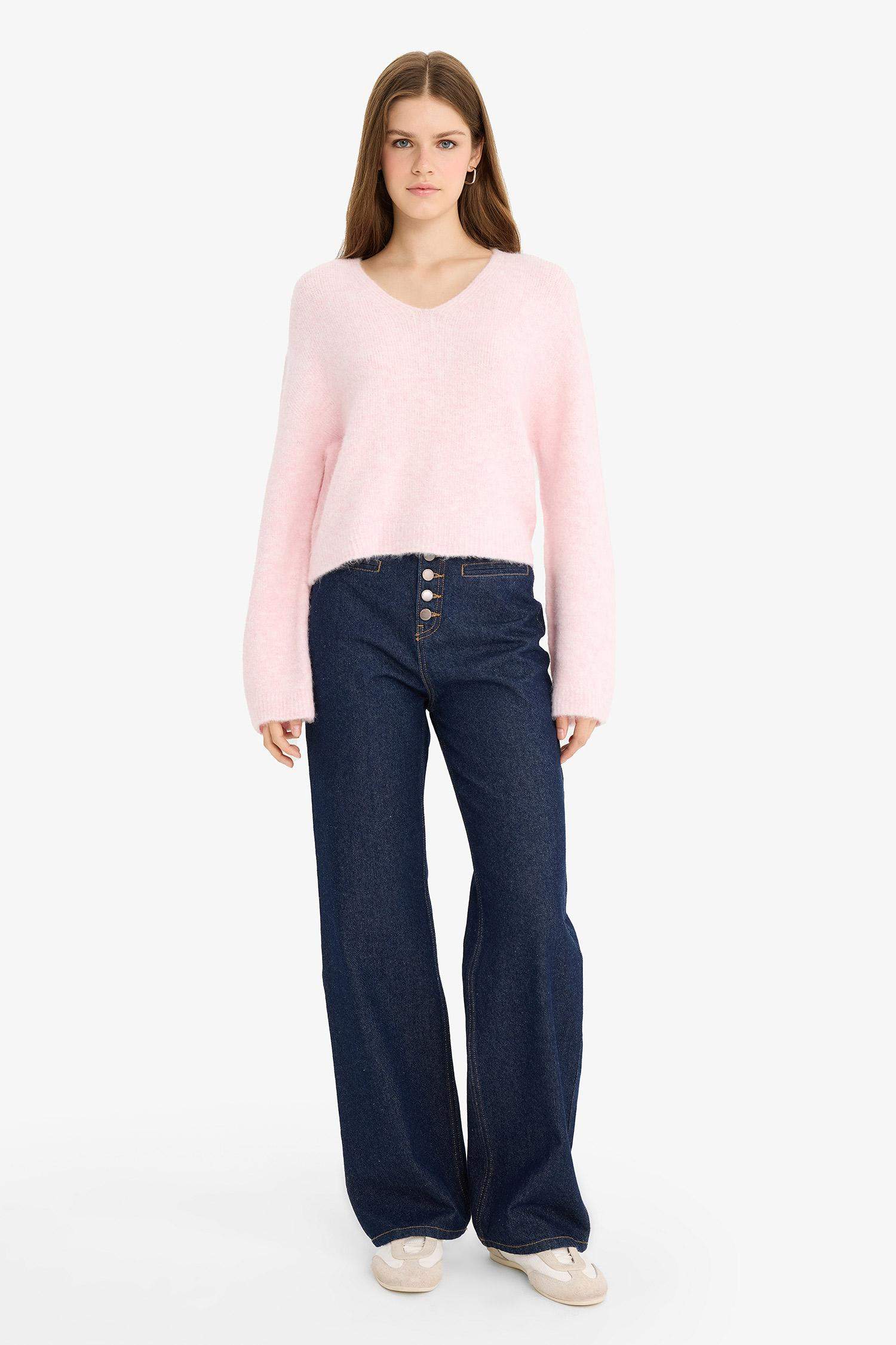 V Yaka Yumuşak Dokulu Dikişsiz Triko Kazak