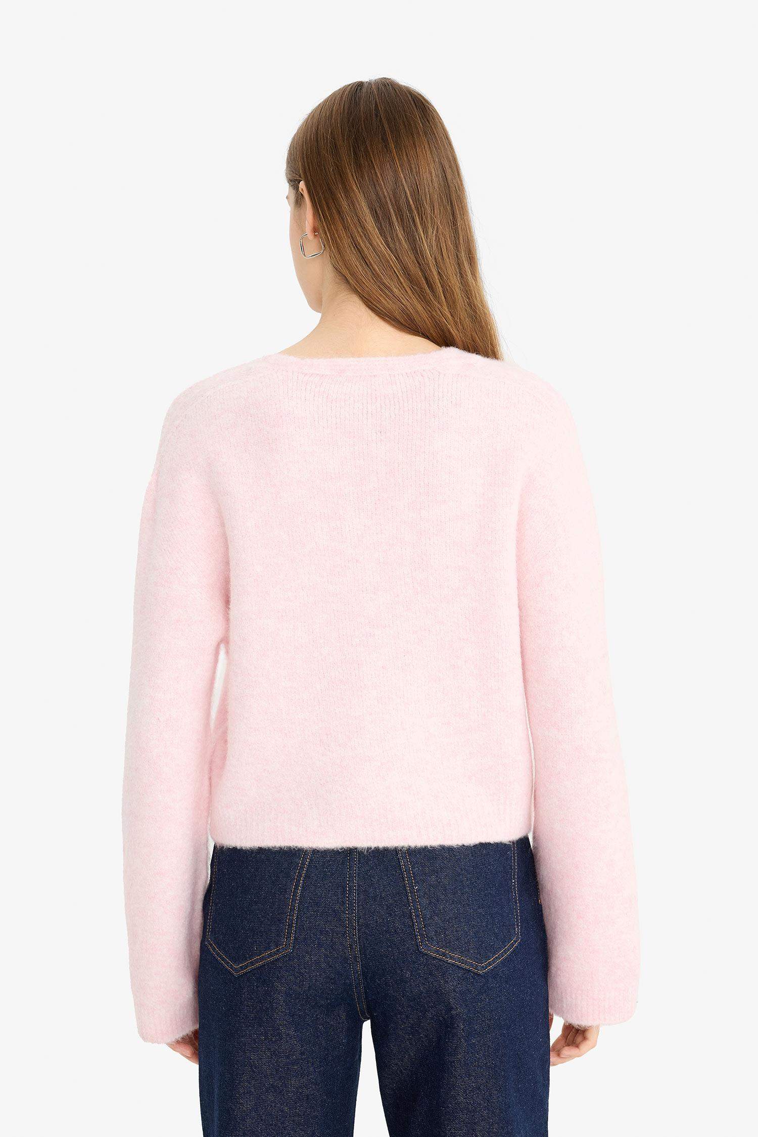 V Yaka Yumuşak Dokulu Dikişsiz Triko Kazak