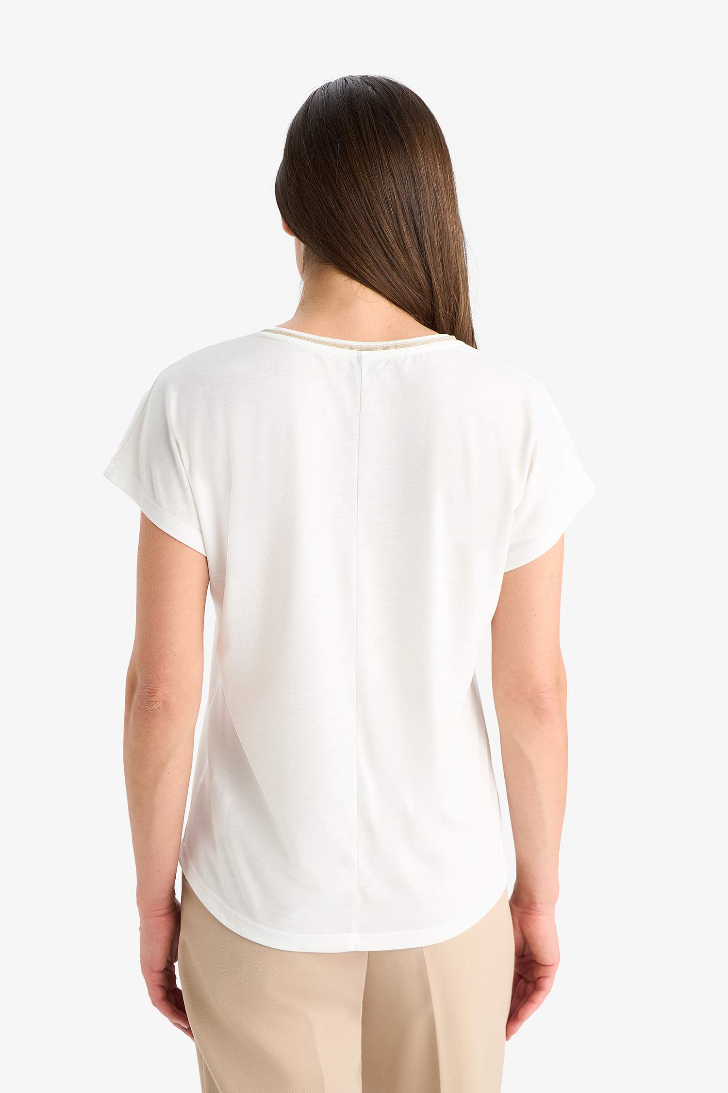 V Yaka Basic Düz Kısa Kollu Tişört