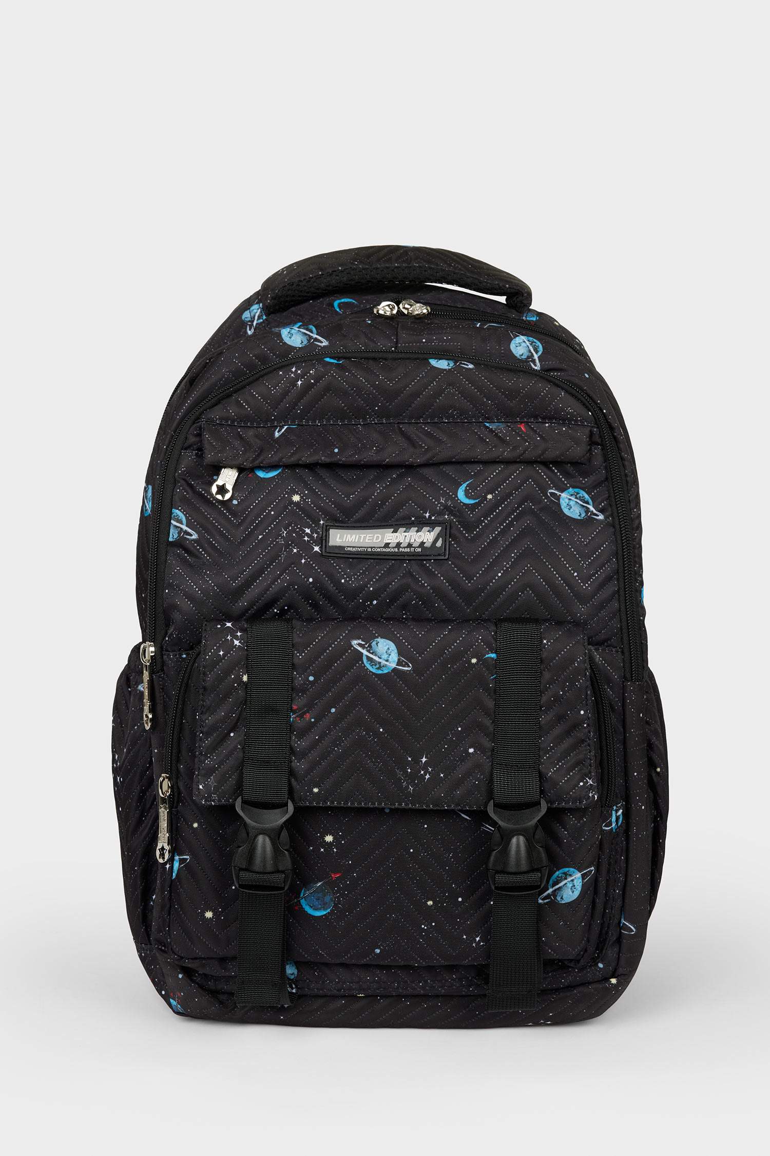 حقيبة مدرسية للأولاد