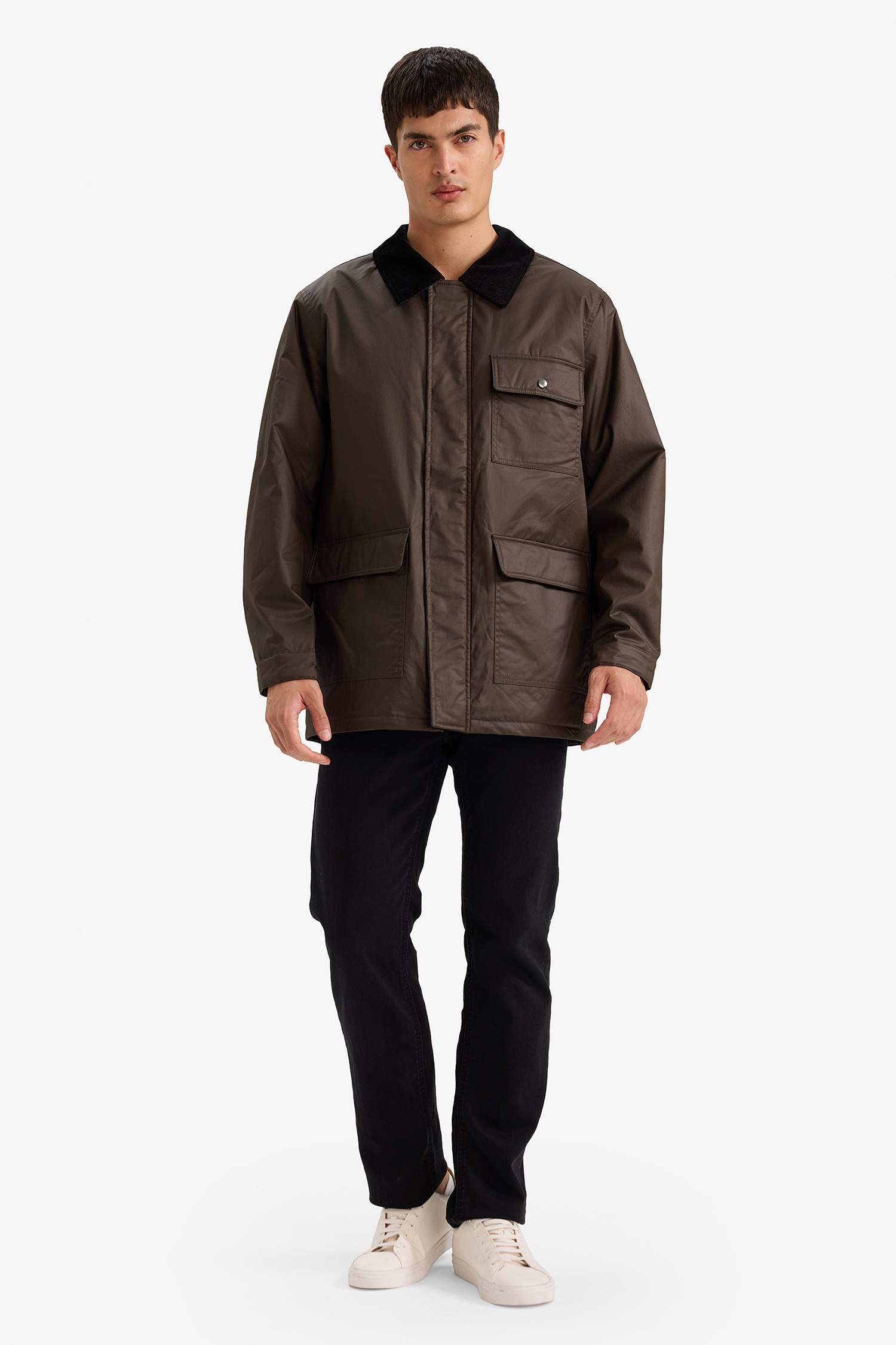 جاكيت دودون قصة مريحة بياقة قميص