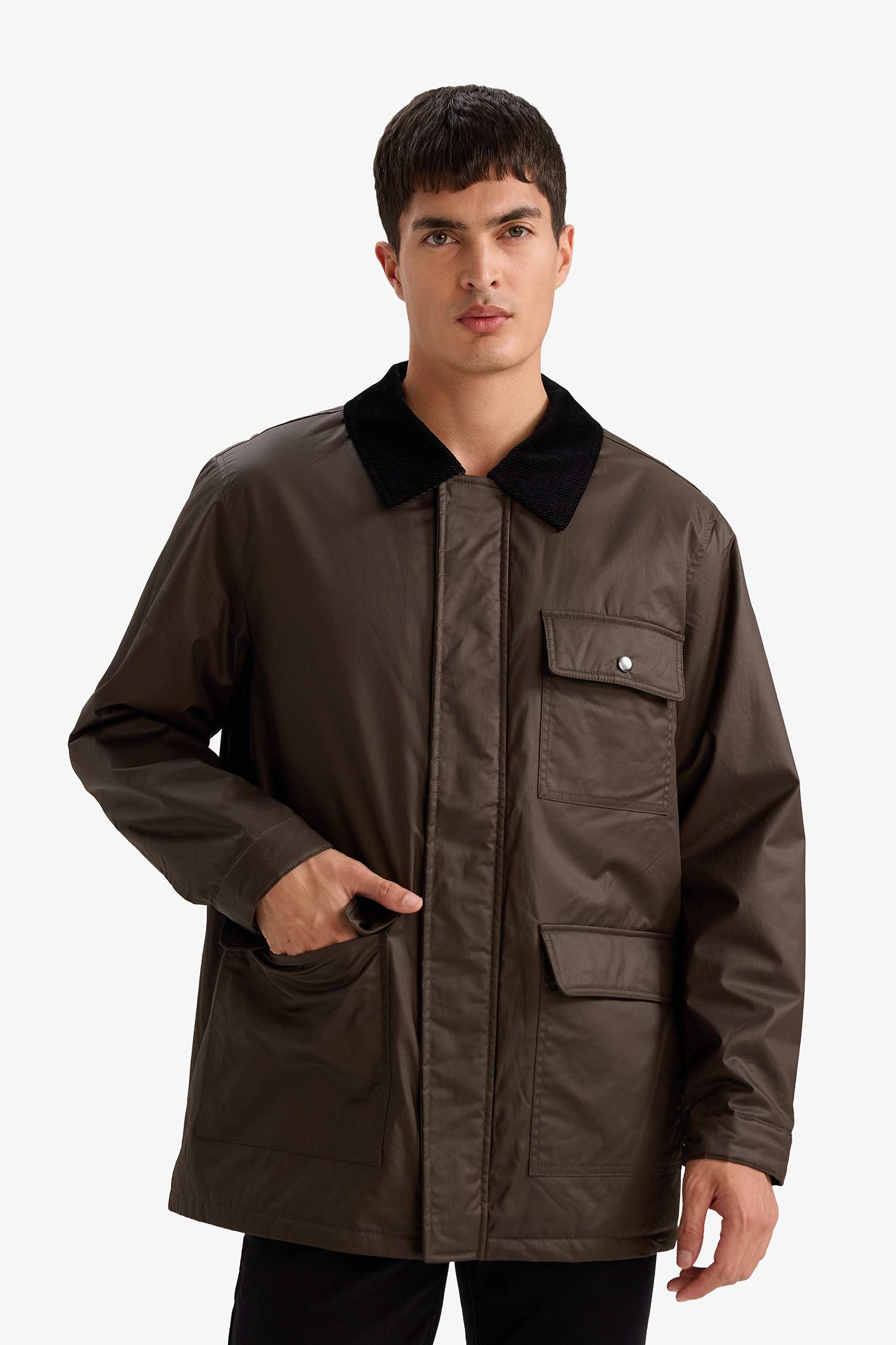 جاكيت دودون قصة مريحة بياقة قميص