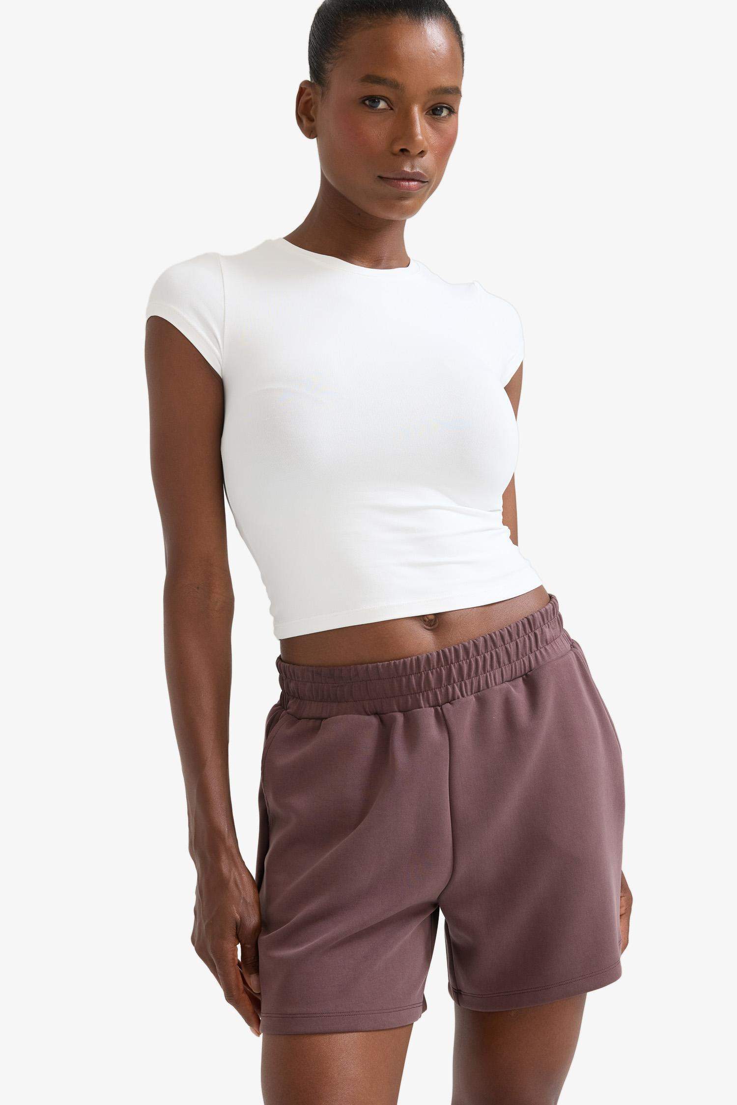 Standart Fit Kısa Paça Modal Şort