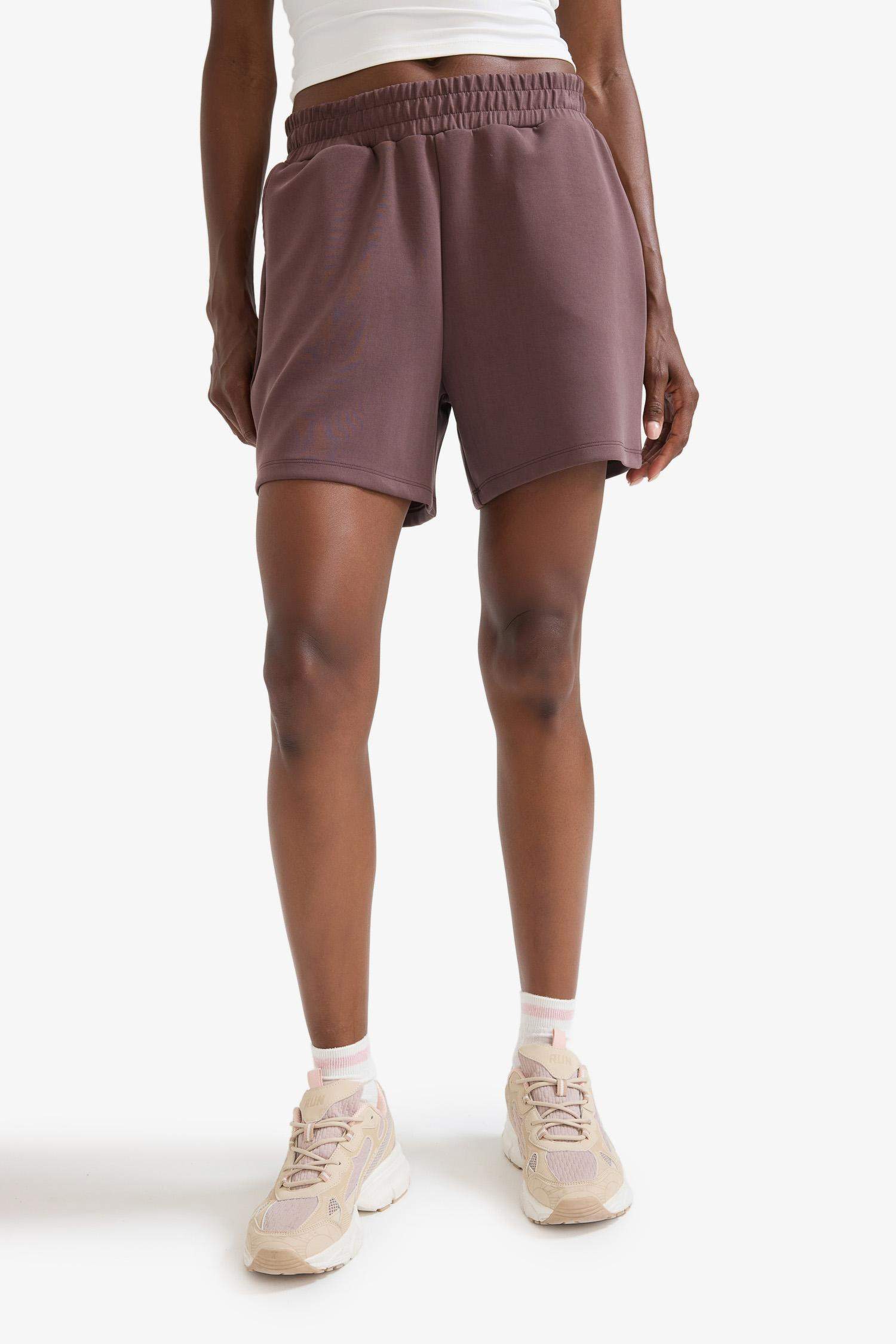 Standart Fit Kısa Paça Modal Şort