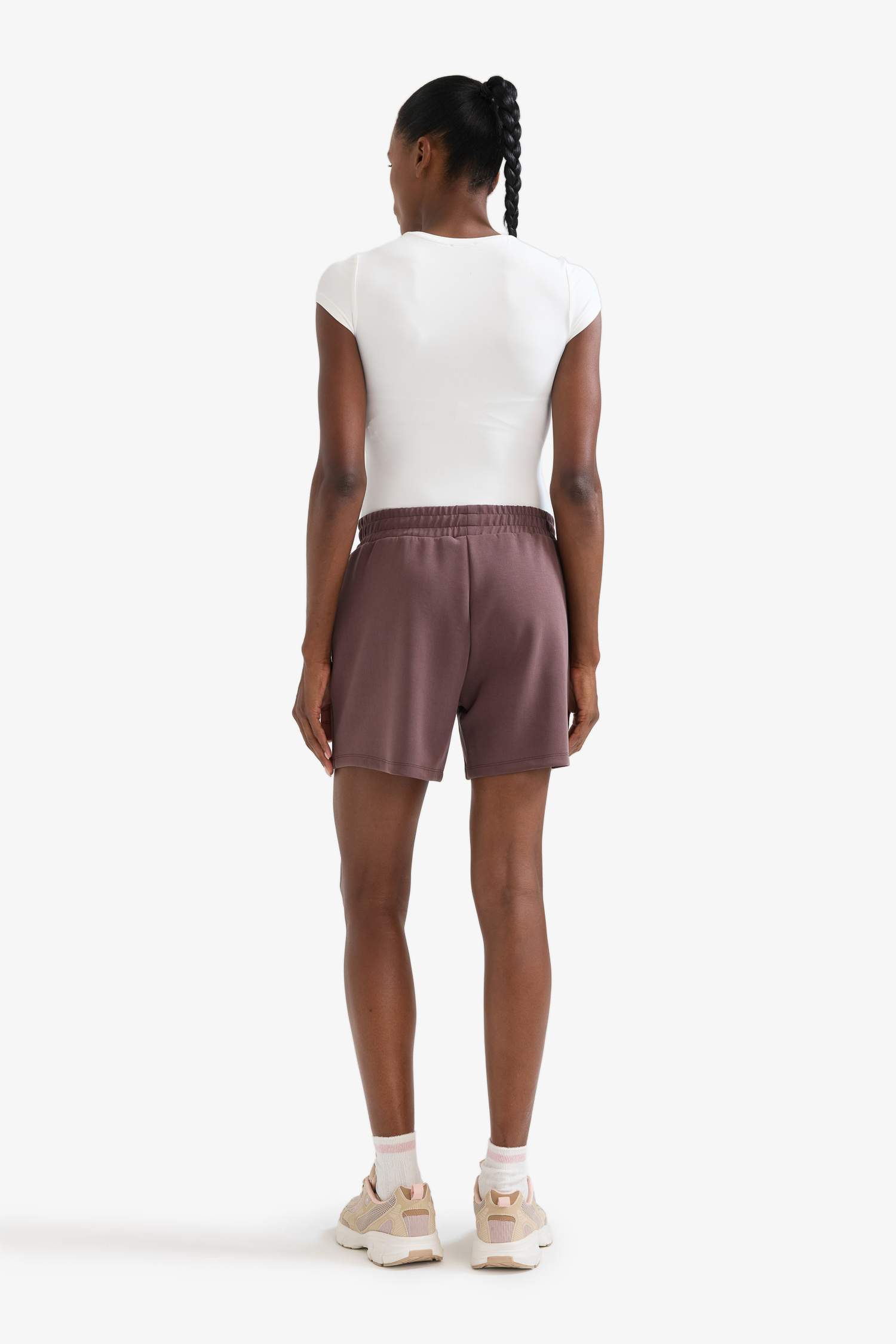 Standart Fit Kısa Paça Modal Şort