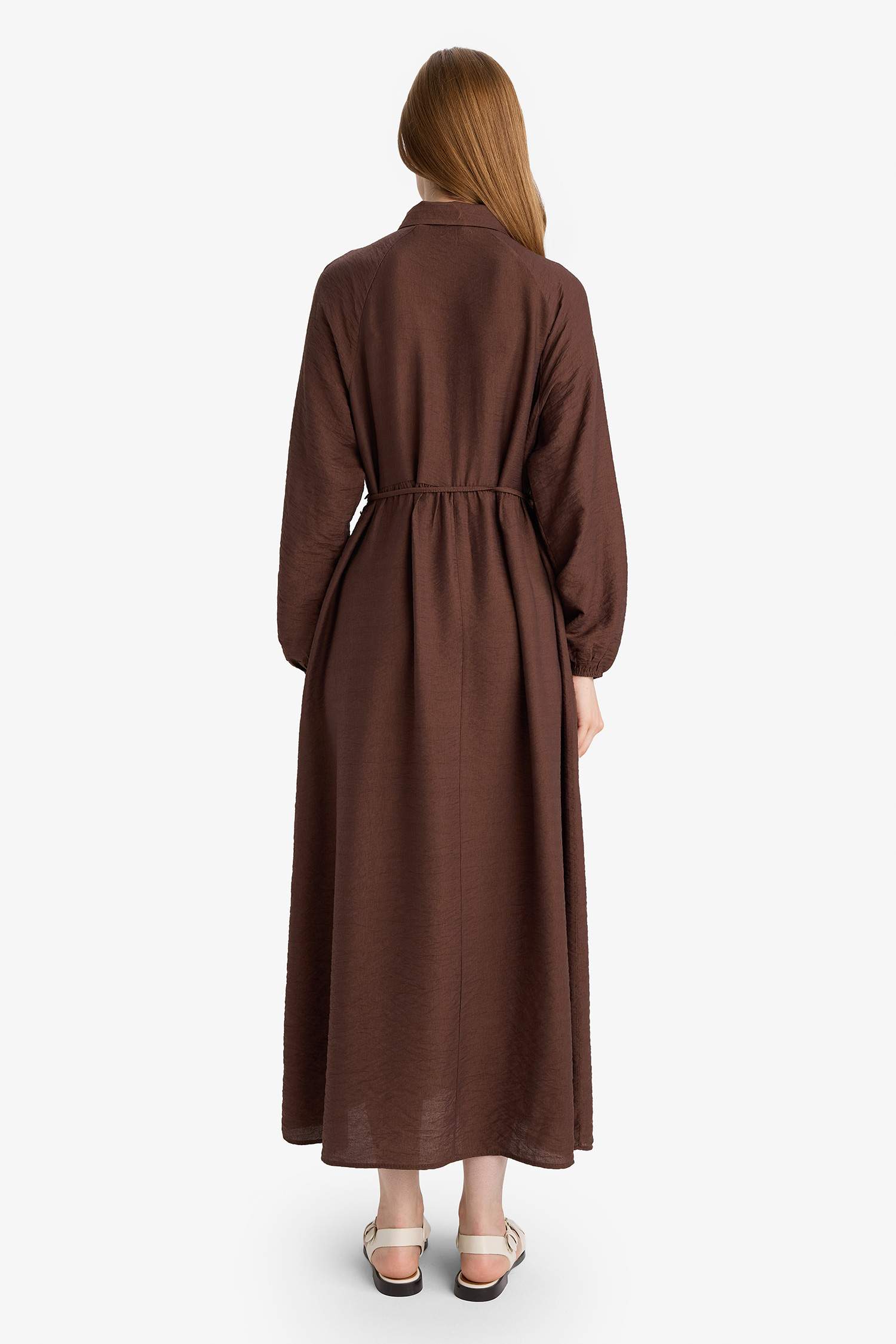 فستان طويل بكم طويل قصة مريحة